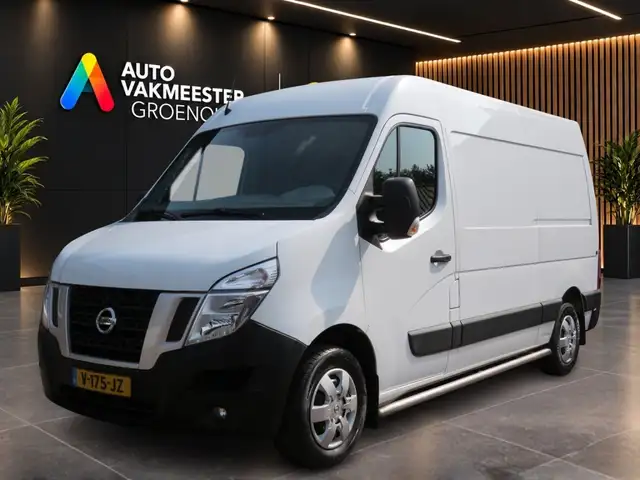 Nissan NV400 2.3 dCi 130PK L2H2 Business / Navi / Camera / Acc