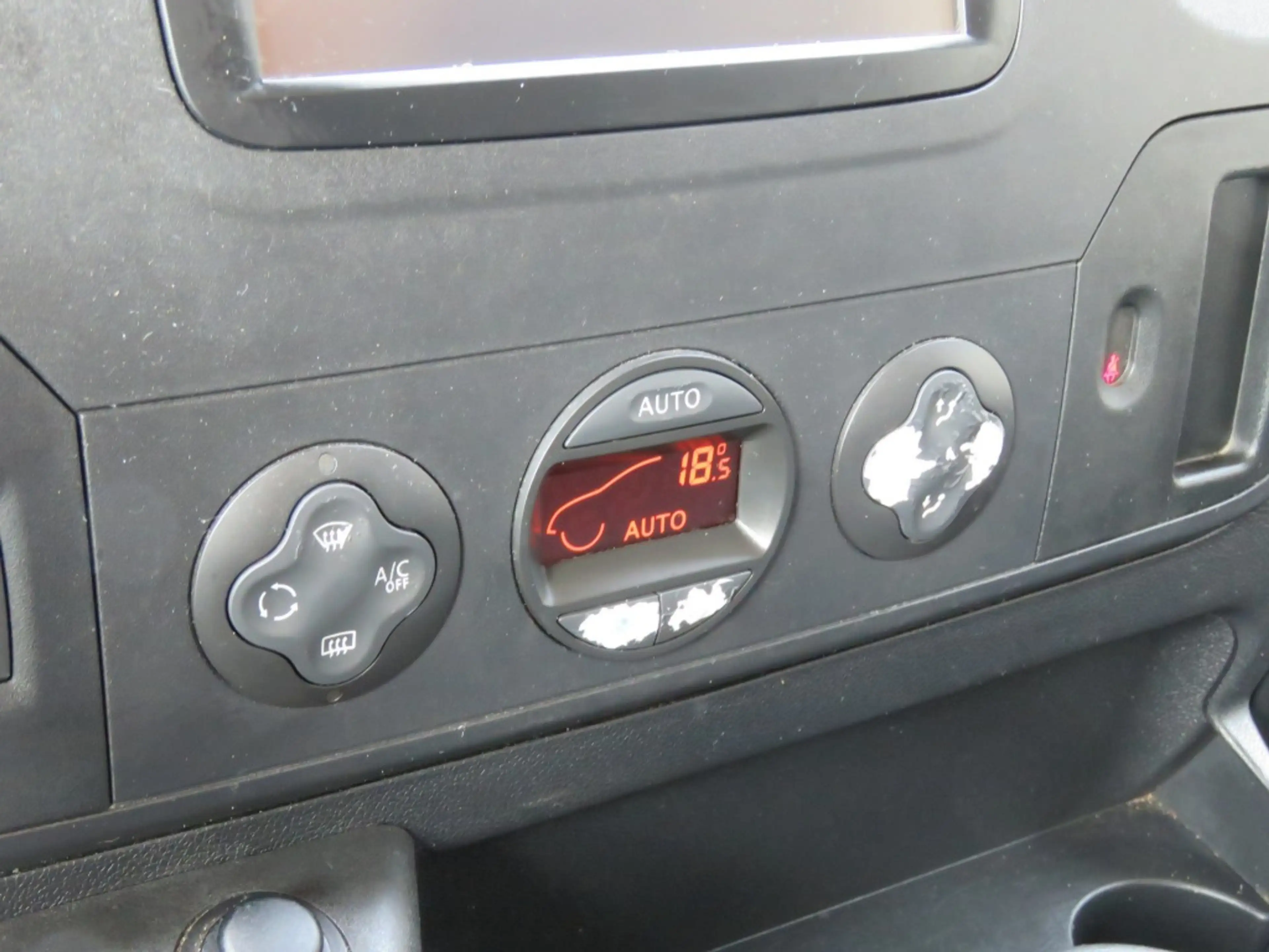 Nissan NV400 2.3 dCi 130PK L2H2 Business / Navi / Camera / Acc — photo 17