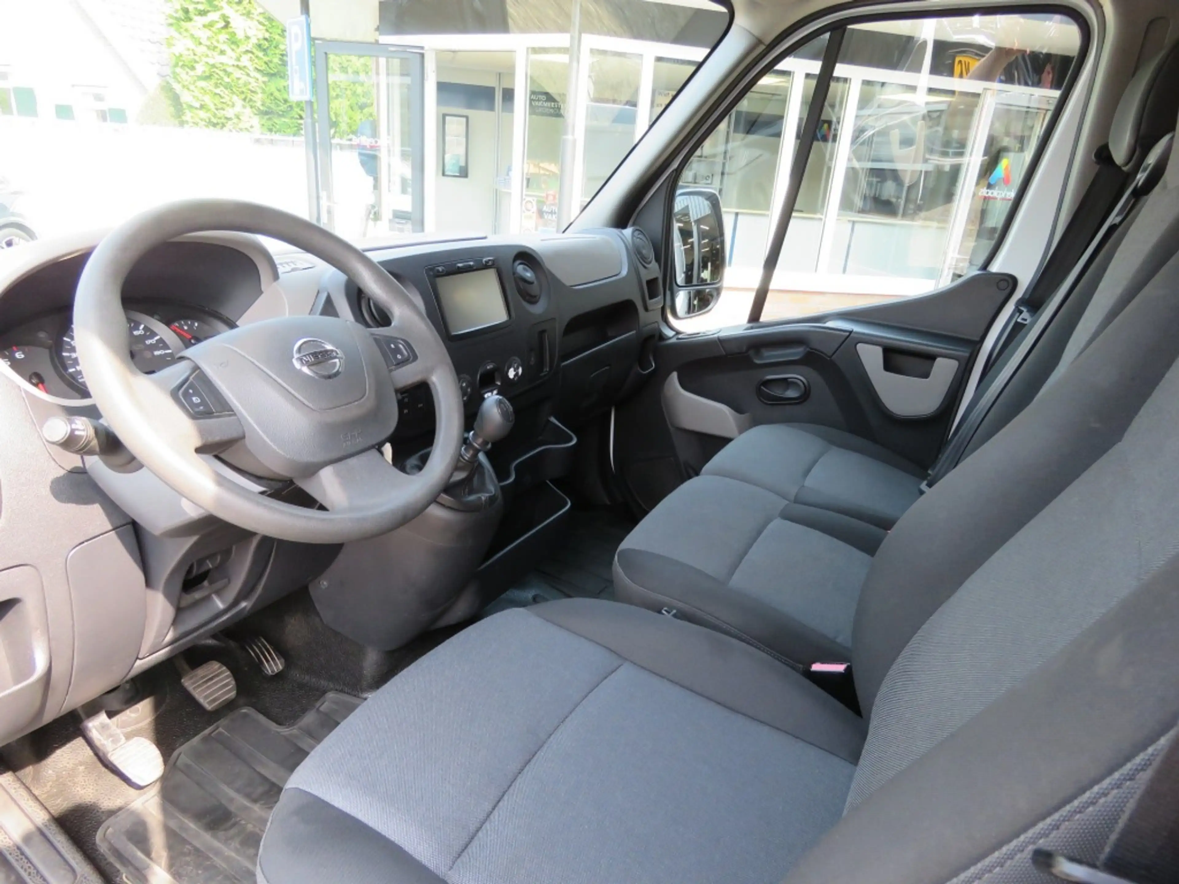 Nissan NV400 2.3 dCi 130PK L2H2 Business / Navi / Camera / Acc — photo 18