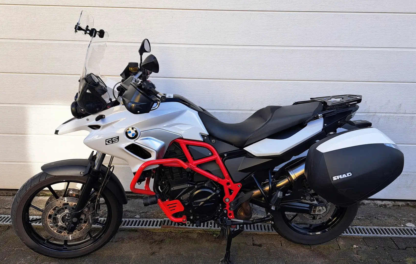 BMW F 700 GS Vollausstattung/LED Scheinwerfer/Zubehör u. Koffer Blanco - 1