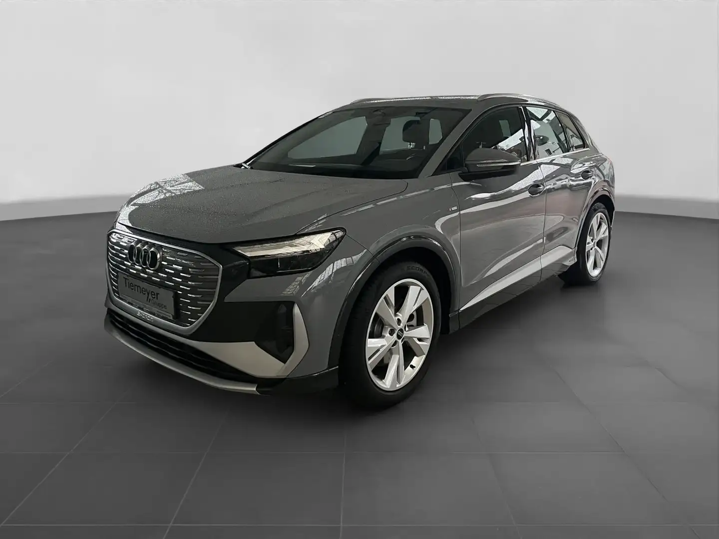 Audi Q4 e-tron 40 S LINE PANO LM20 STHZG Gris - 2
