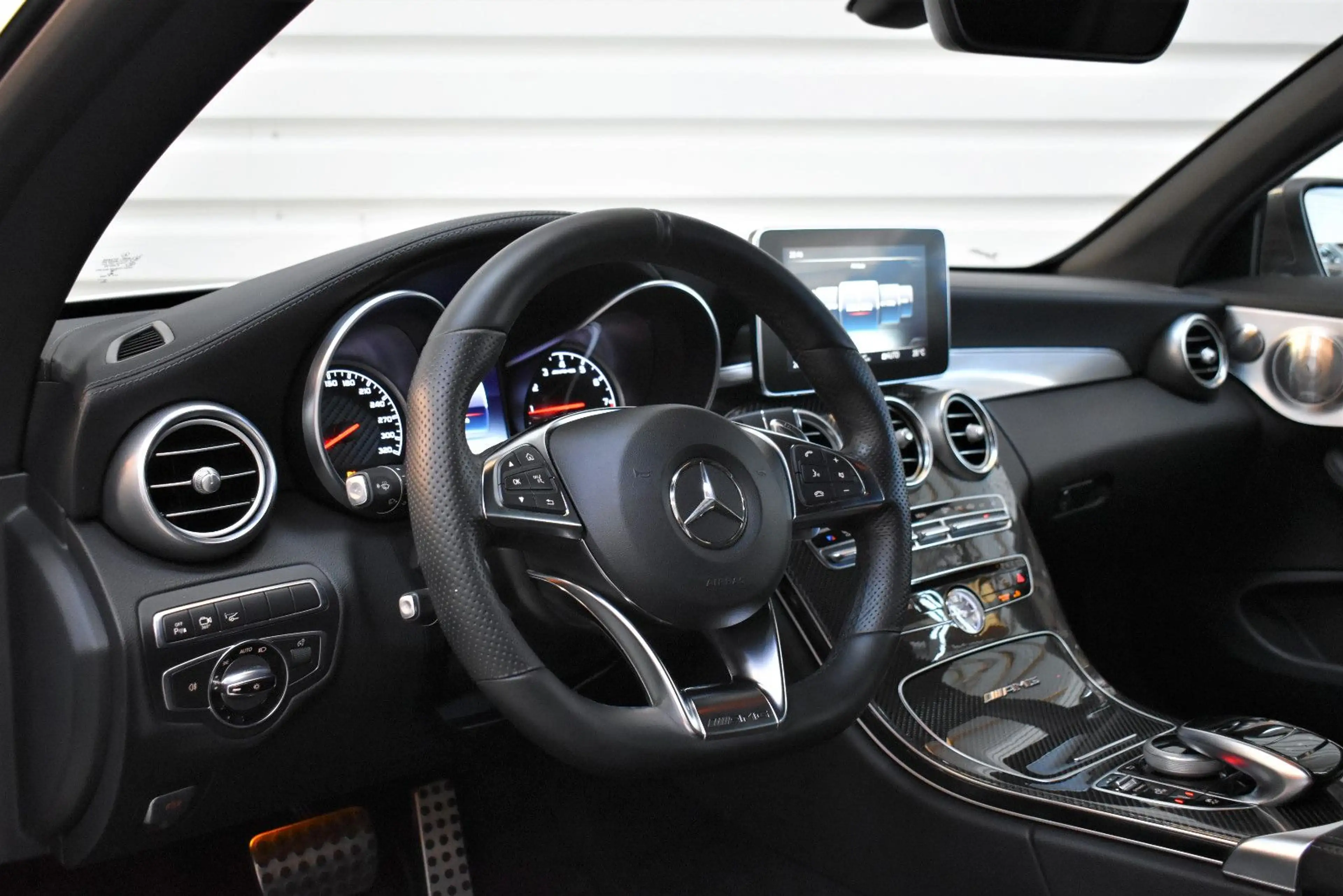 Mercedes-Benz C 63 AMG Cabrio+Burmester+Memory+Totwinkel+360° — photo 7
