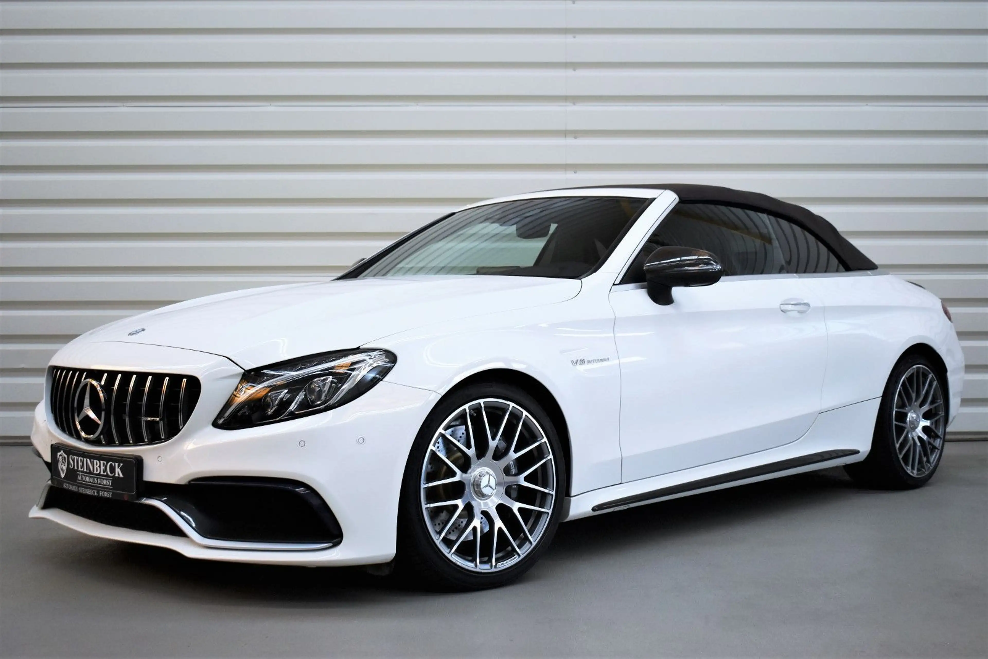Mercedes-Benz C 63 AMG Cabrio+Burmester+Memory+Totwinkel+360° — photo 3