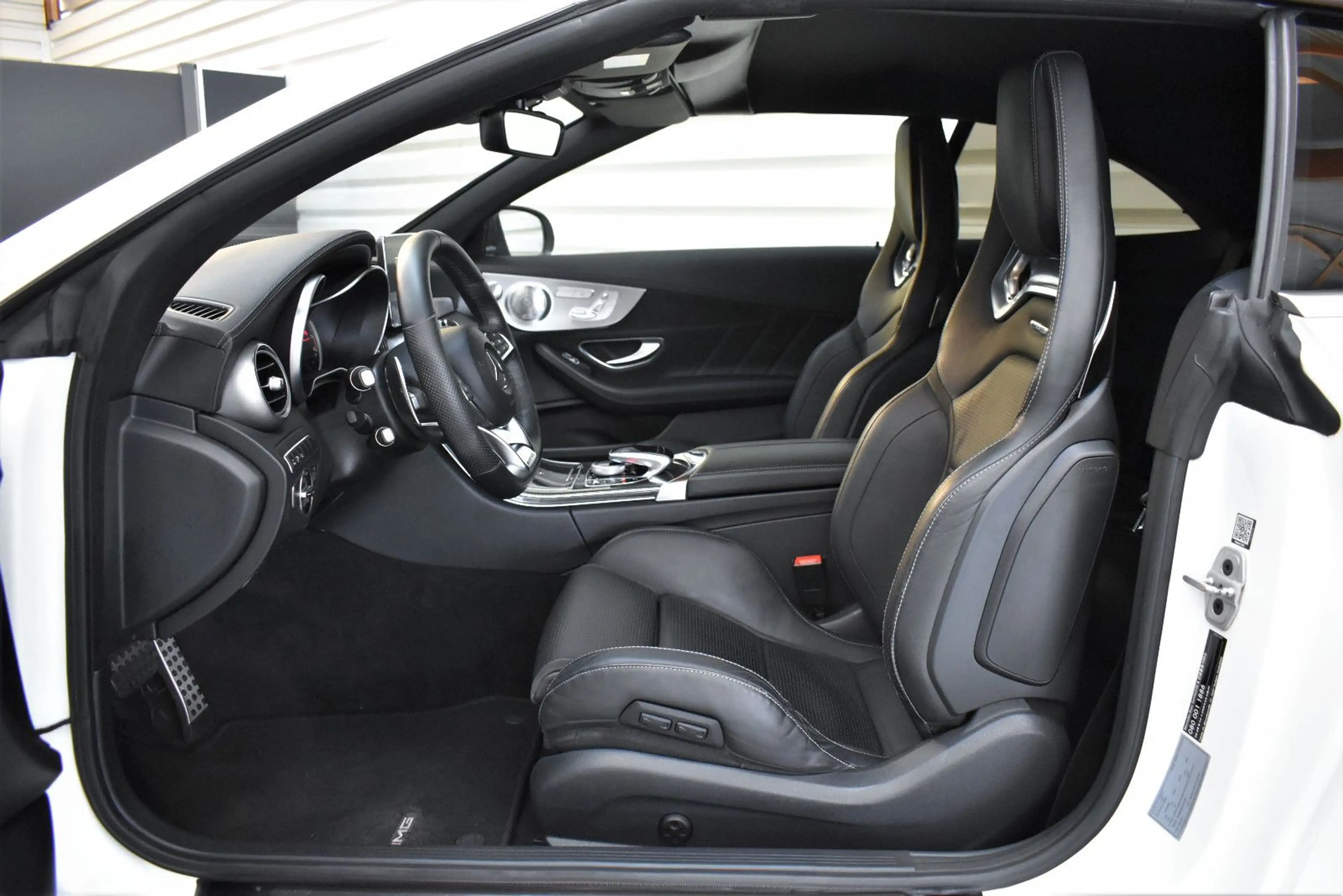 Mercedes-Benz C 63 AMG Cabrio+Burmester+Memory+Totwinkel+360° — photo 9