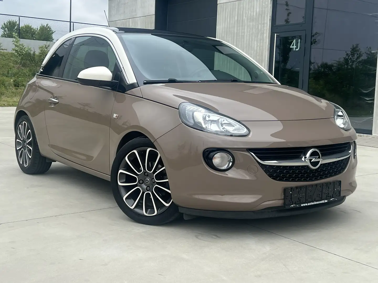 Opel Adam 1.2i Euro 5/ AIRCO/ CRUISE/ PANO/ LED/ 36.000 KM Beige - 1