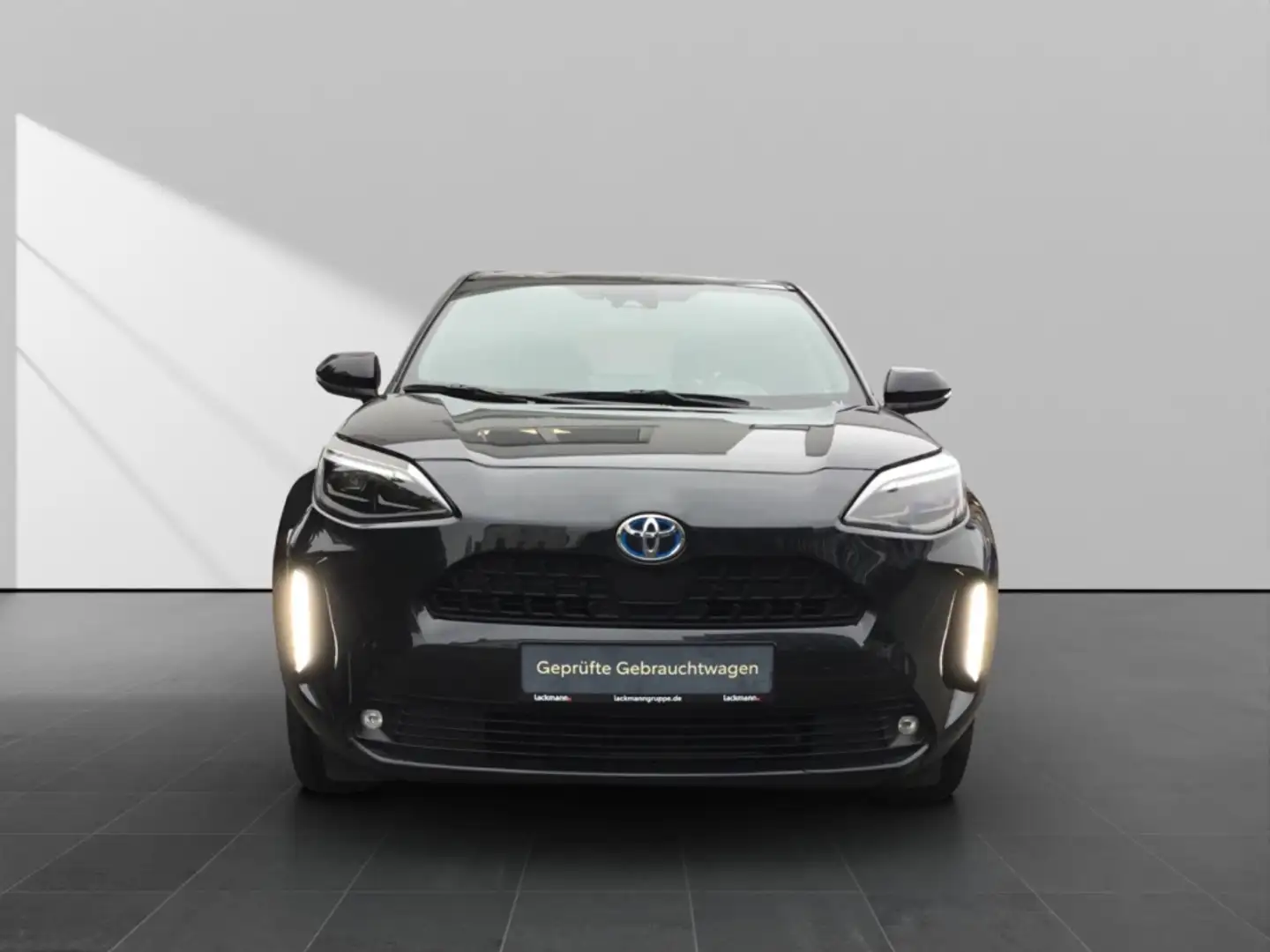 Toyota Yaris Cross 1.5 Hybrid Team D*Winterpaket*Navi* Noir - 2