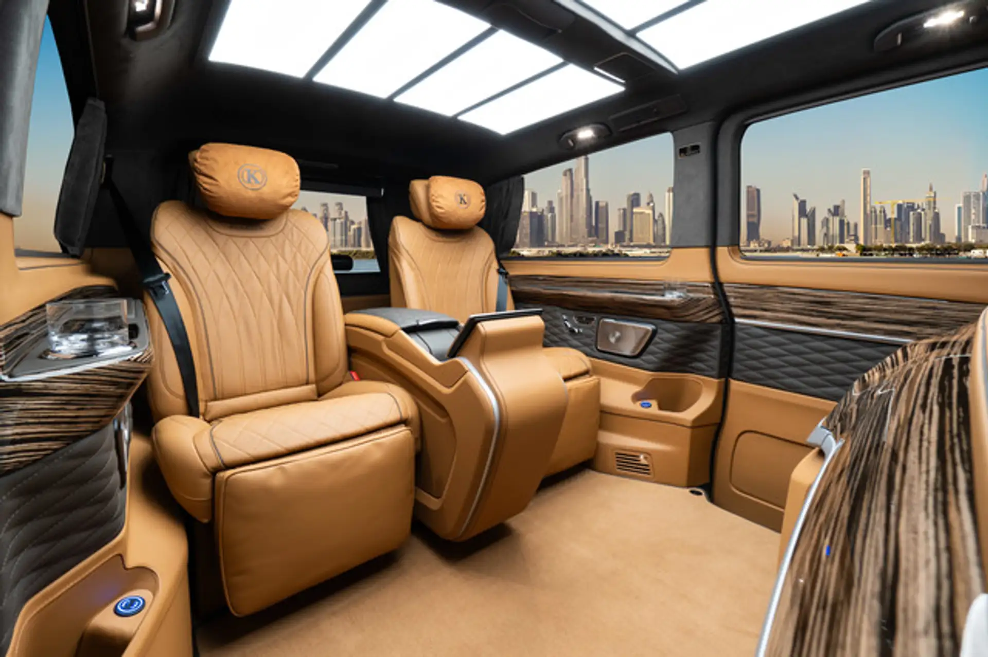 벤츠 V-Class V 300 2026 검정 사진 6