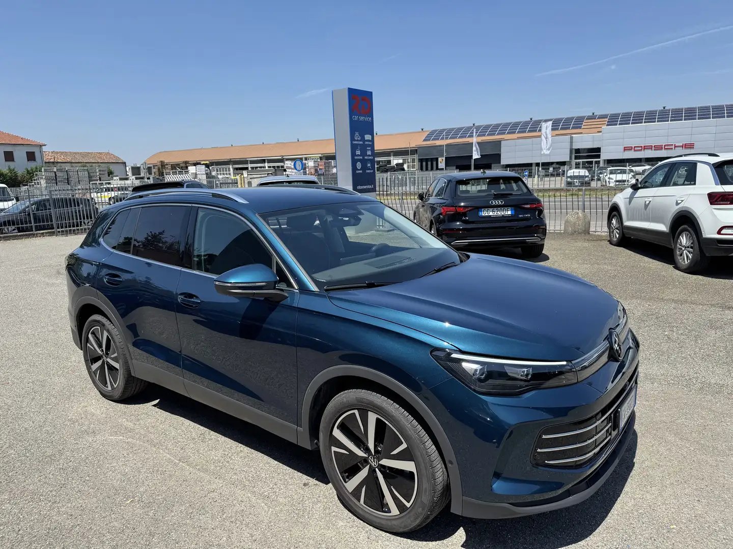 Volkswagen Tiguan 2.0 tdi Elegance 150cv dsg / NO VINCOLI Blu/Azzurro - 1