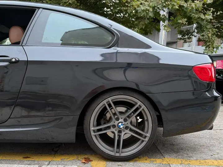 BMW Serie 3 2011, foto 9