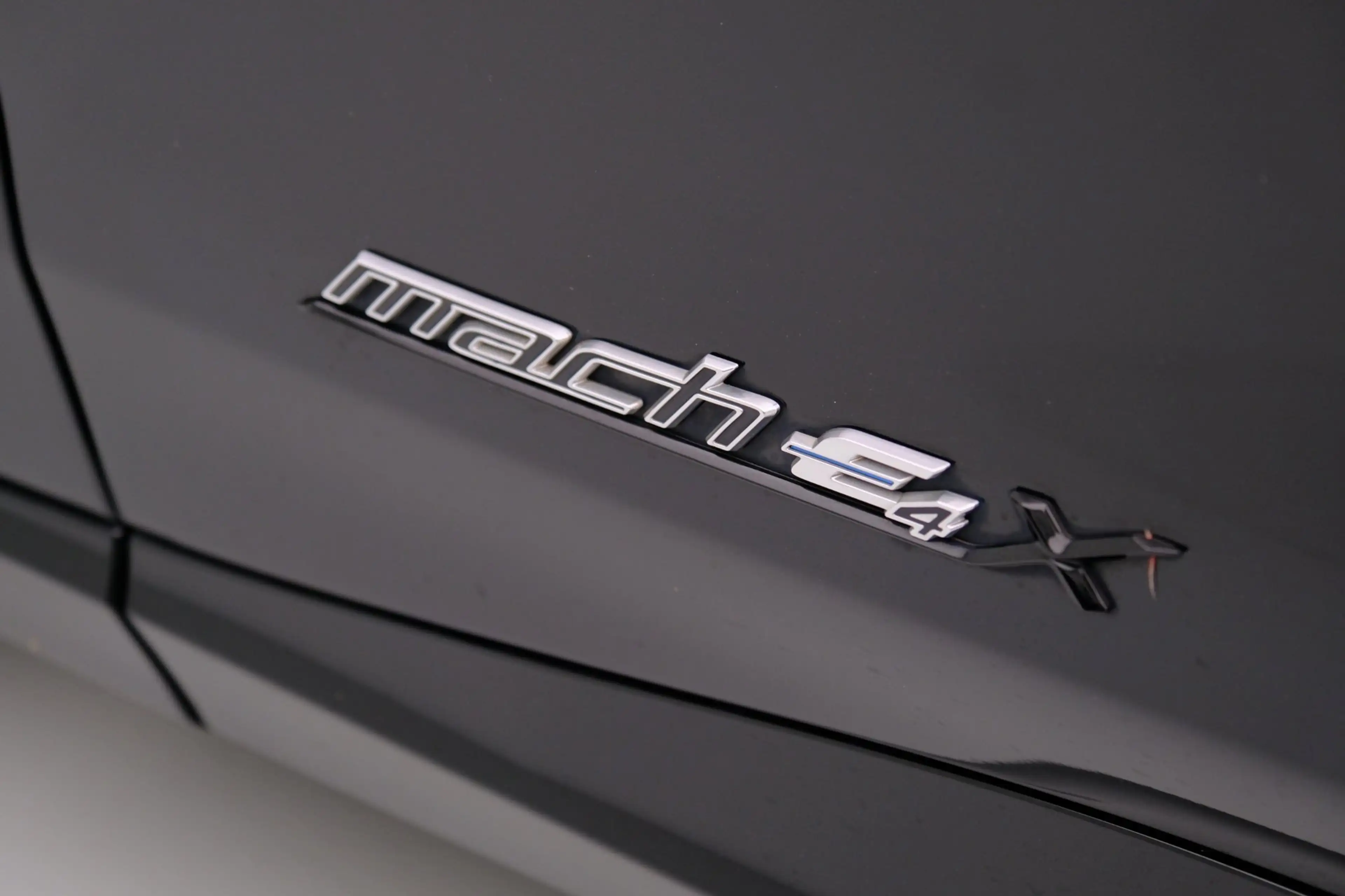Ford Mustang Mach-E Extended AWD 98 kWh Aut. Pano|1e Eig|Leder|Navi|B& — photo 32