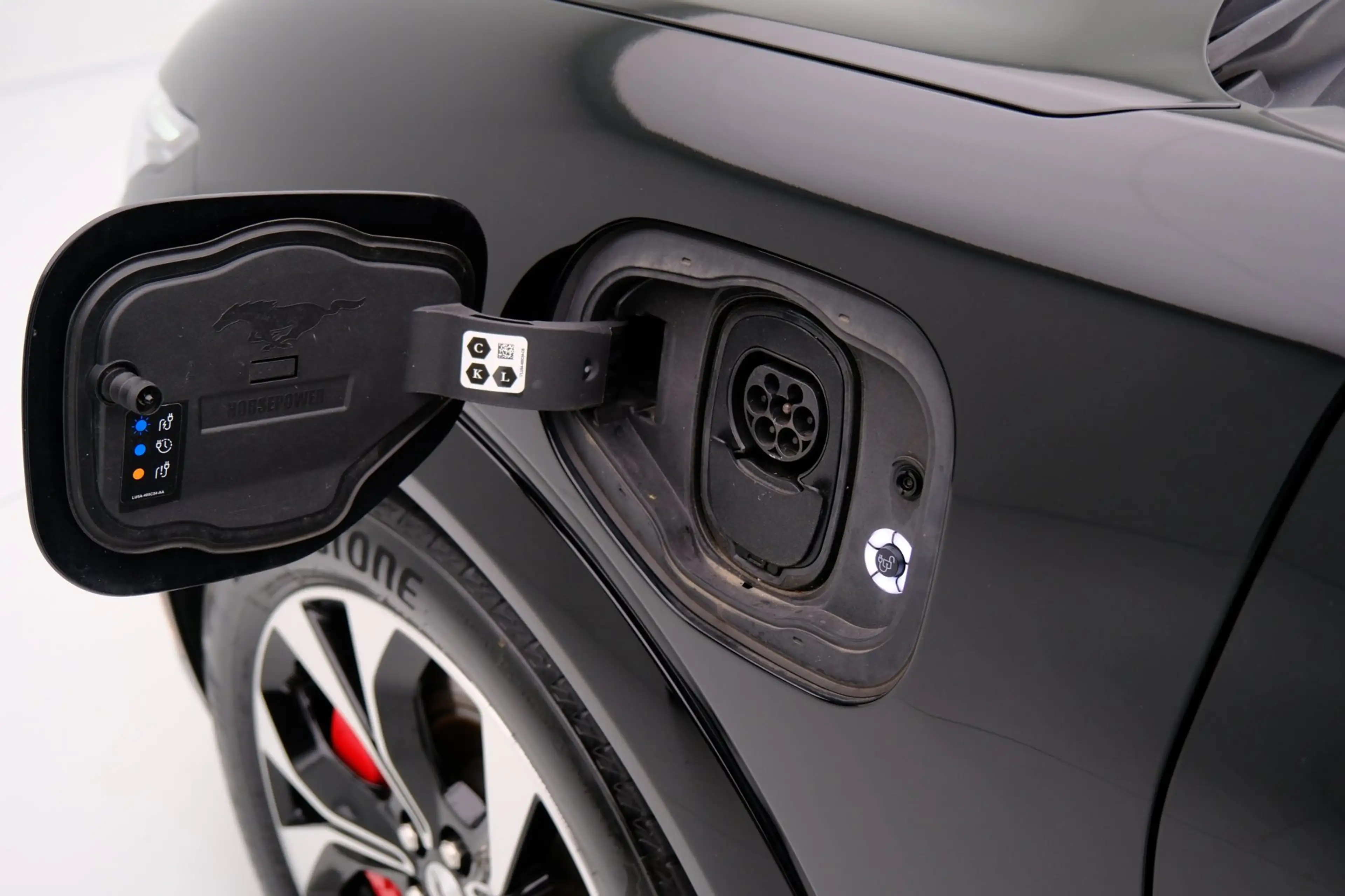 Ford Mustang Mach-E Extended AWD 98 kWh Aut. Pano|1e Eig|Leder|Navi|B& — photo 14