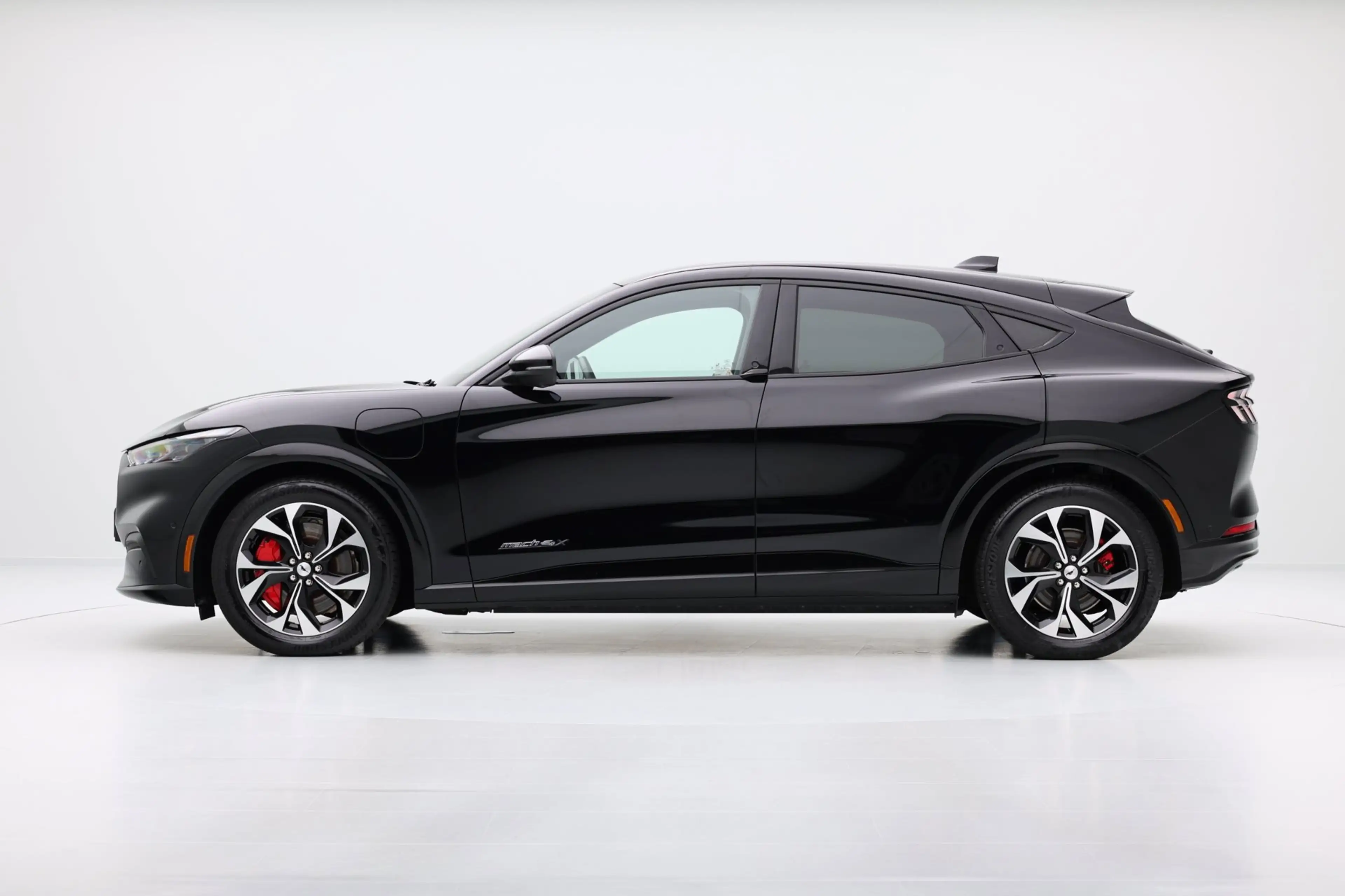 Ford Mustang Mach-E Extended AWD 98 kWh Aut. Pano|1e Eig|Leder|Navi|B& — photo 39