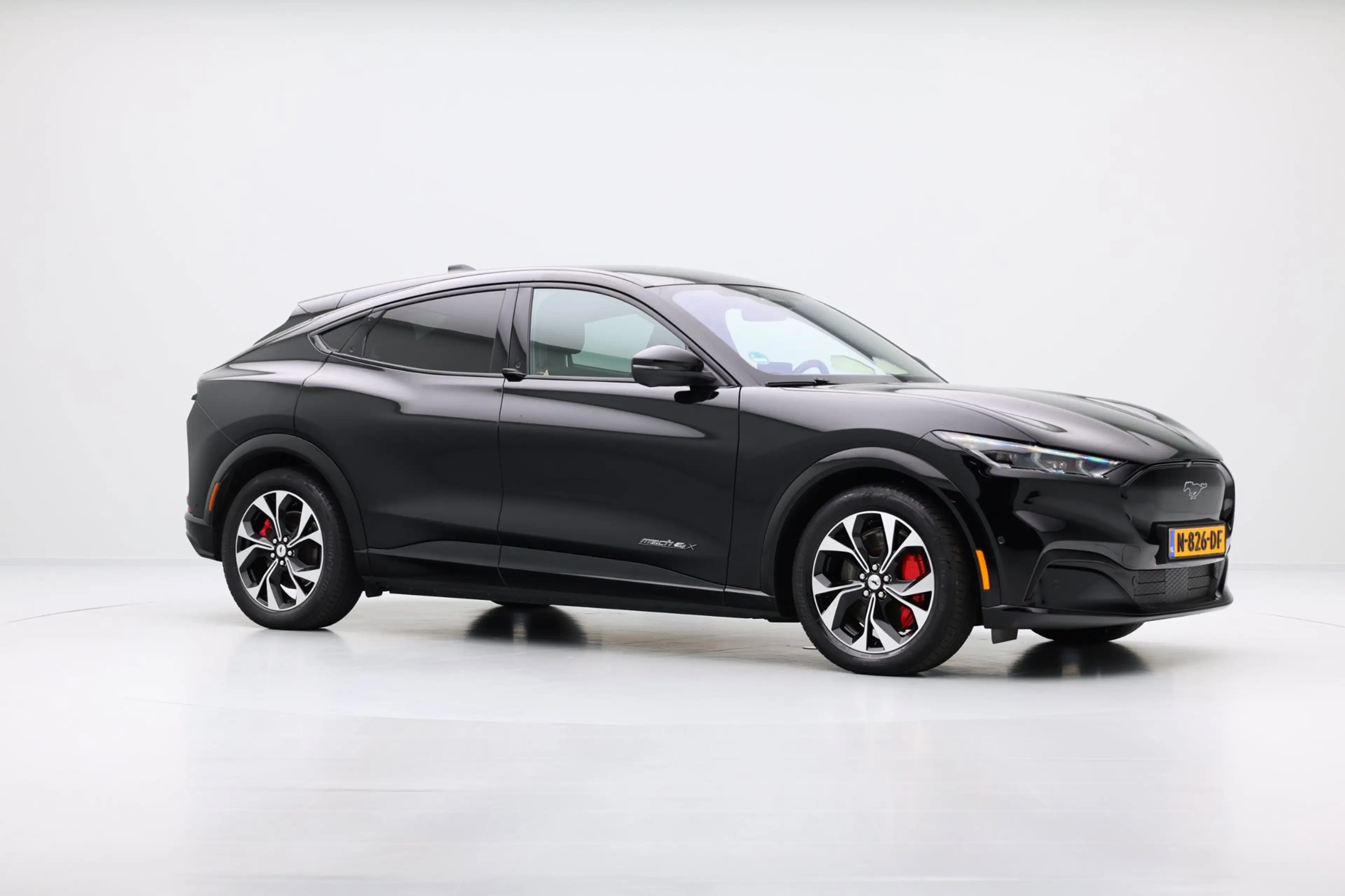 Ford Mustang Mach-E Extended AWD 98 kWh Aut. Pano|1e Eig|Leder|Navi|B& — photo 4