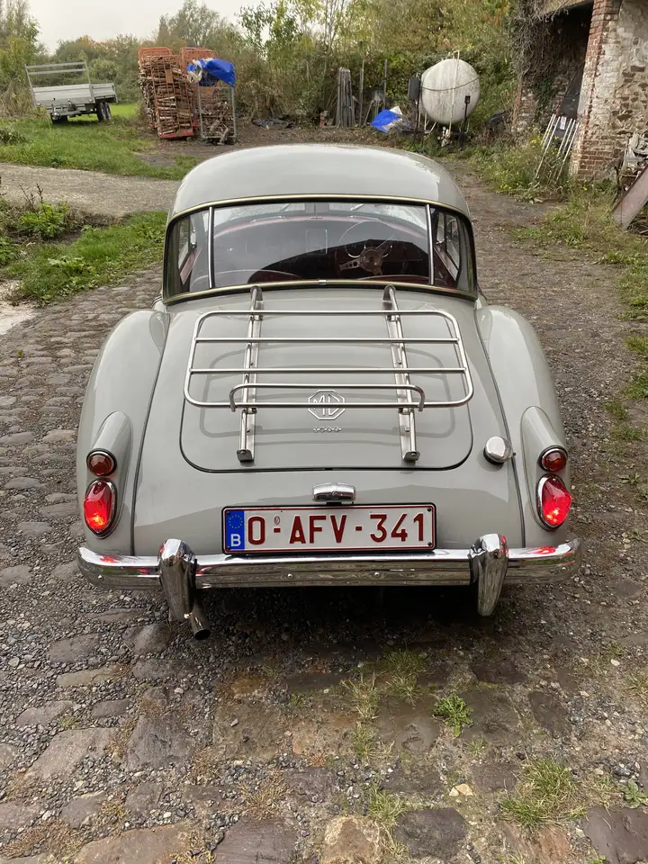 MG MGA Coupe, foto 2