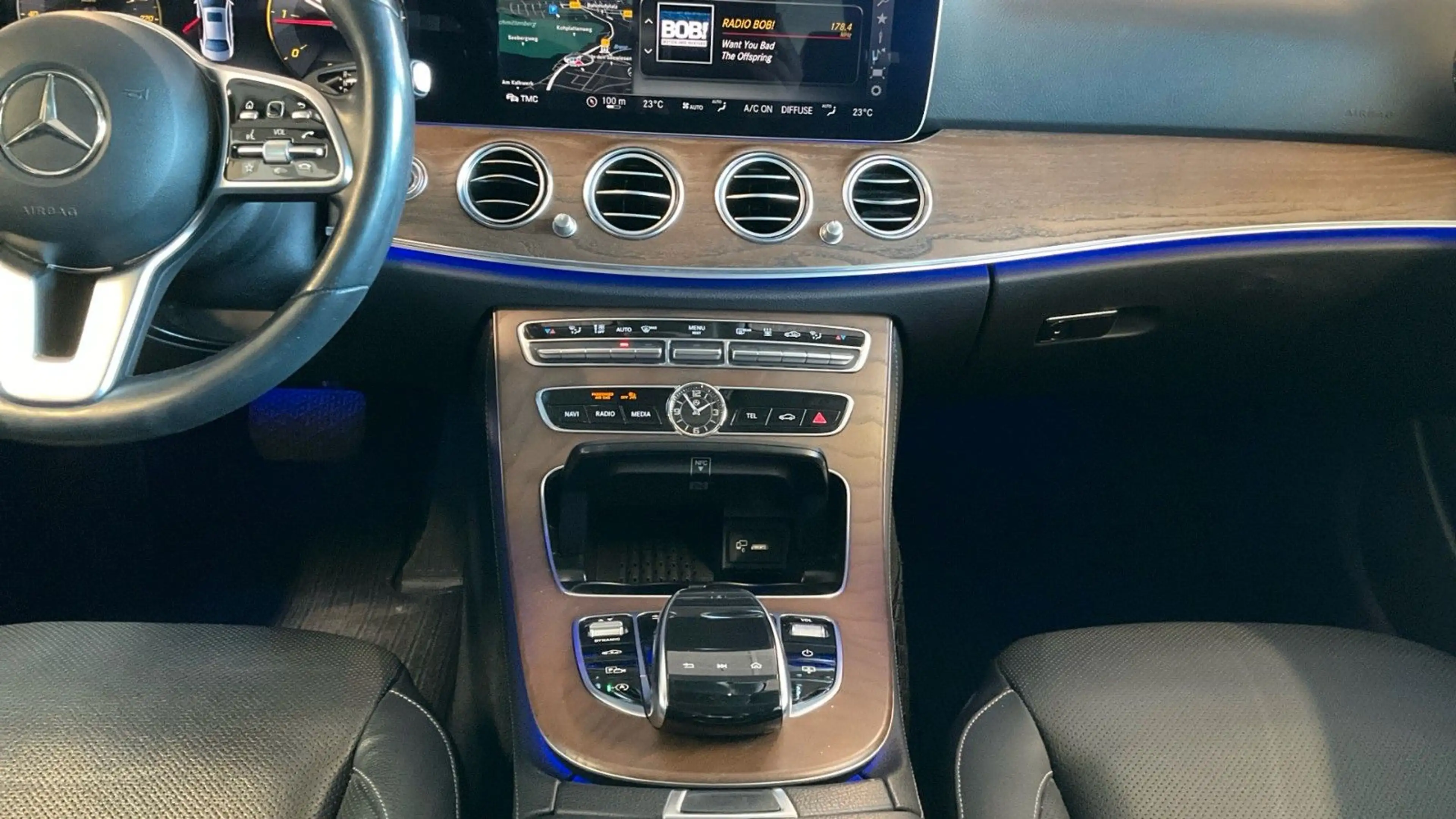 Mercedes-Benz E 400 d 4Matic Limousine *HEADUP|360°|MEMORY* — photo 15