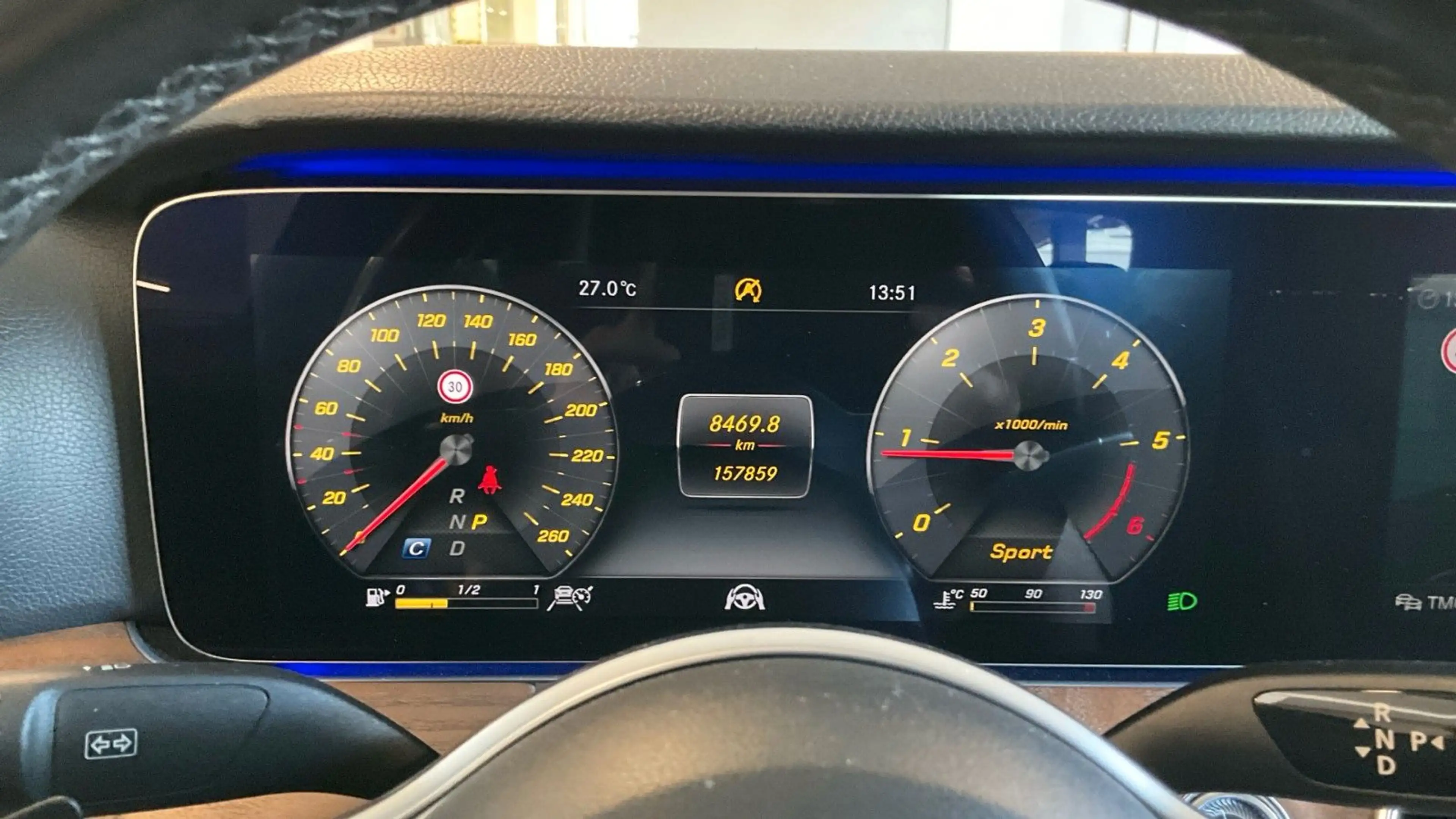 Mercedes-Benz E 400 d 4Matic Limousine *HEADUP|360°|MEMORY* — photo 13