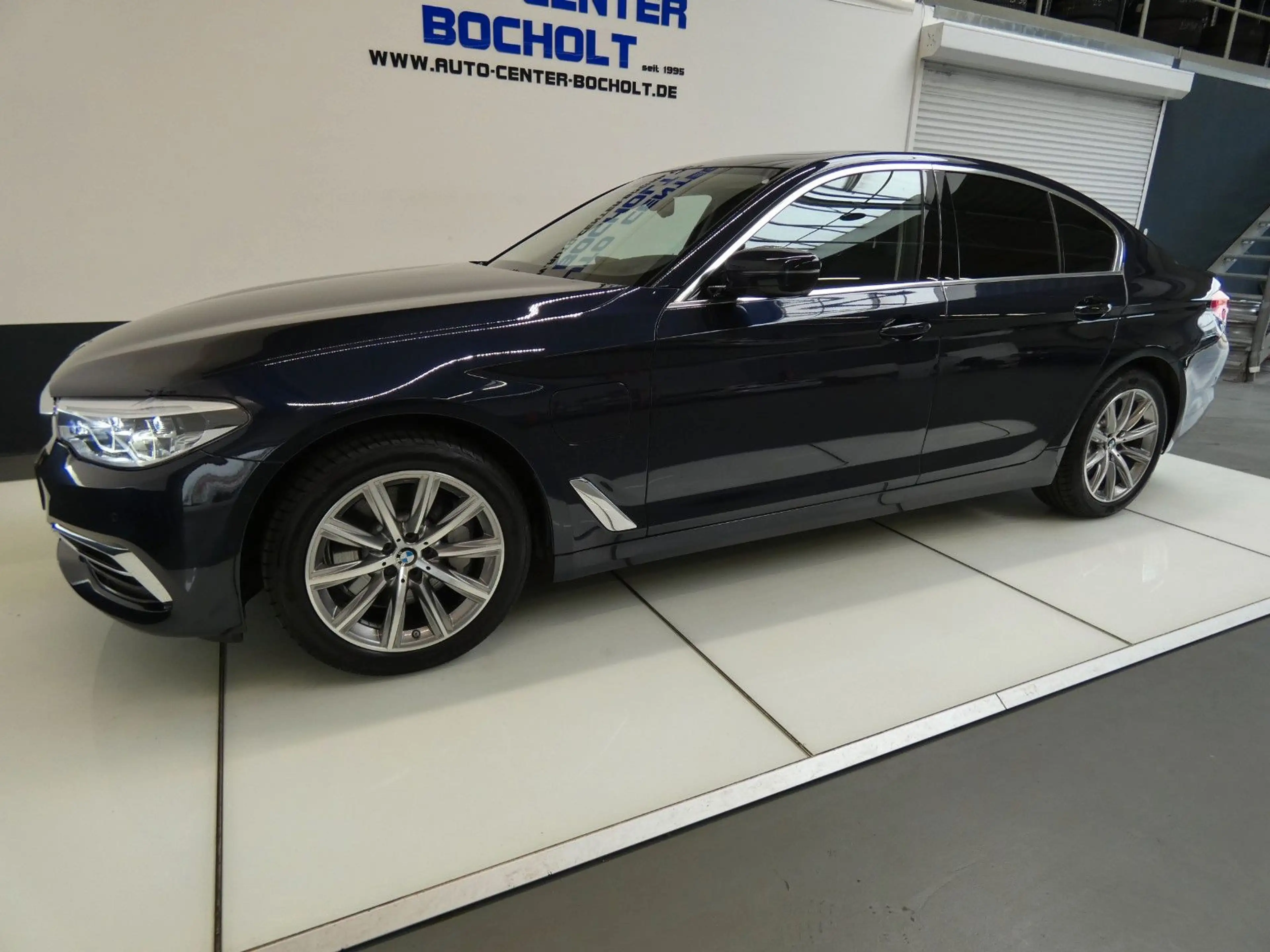 BMW 530 e iPerformance*HUD*LED*TV*GSD*HiFi — photo 15