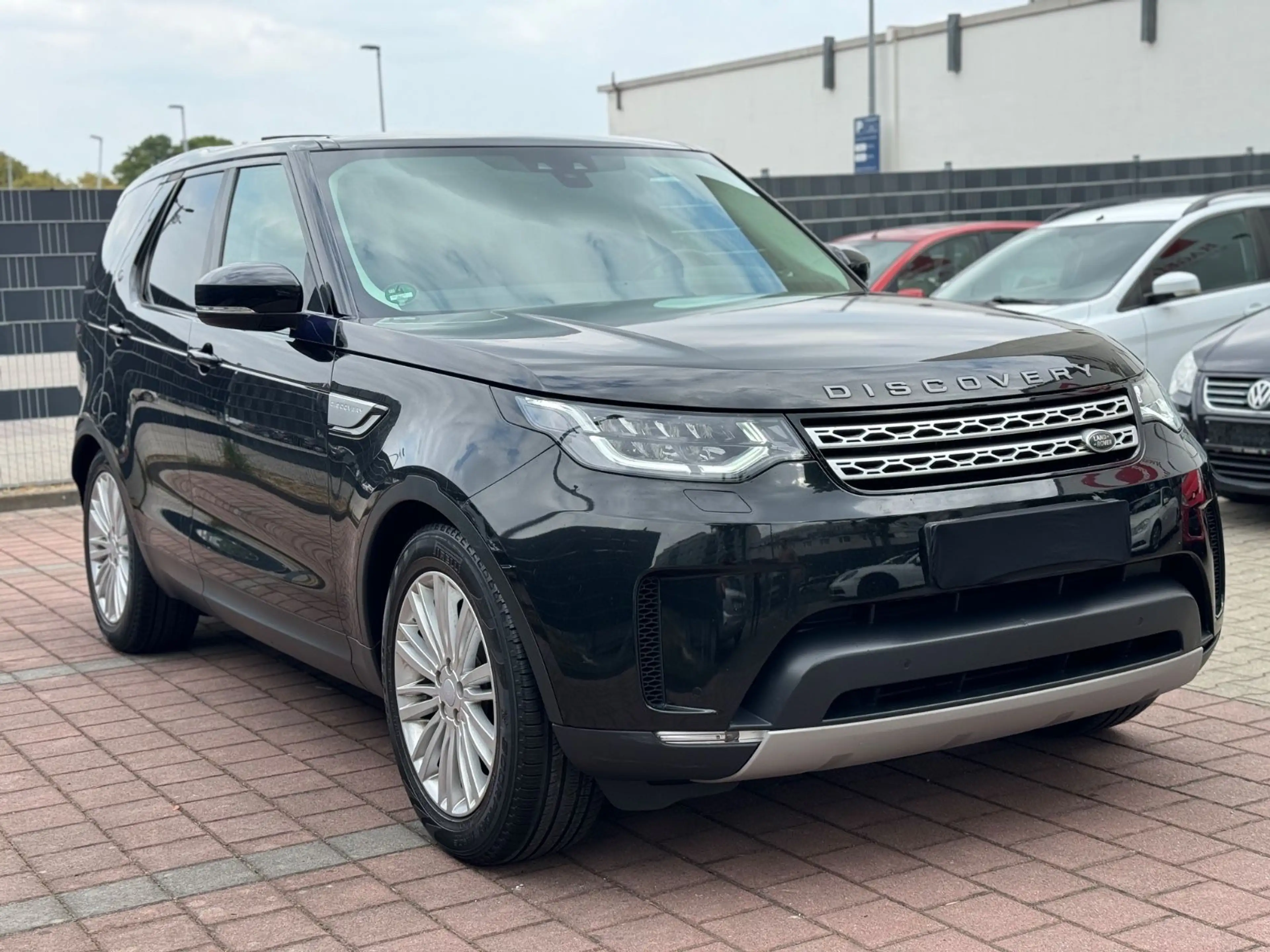 Land Rover Discovery 5 HSE TD6 Aut. 7 SITZE/PANO/KAMERA/AHK — photo 3