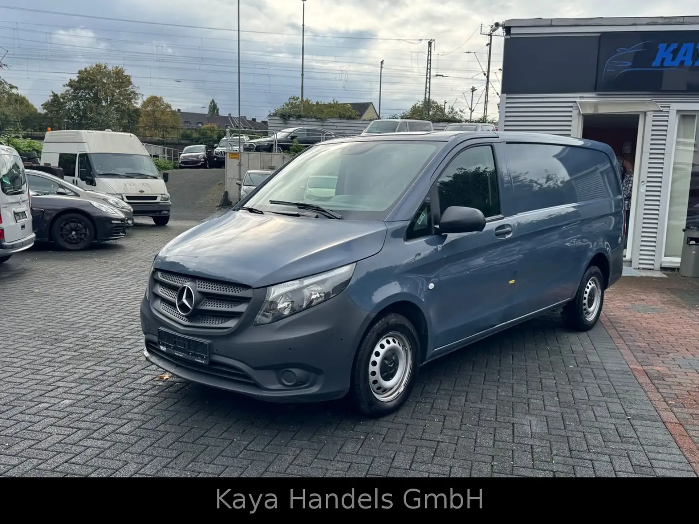 Mercedes-Benz Vito Kasten 110 CDI Lang Klima/Kamera/mod.2021 Gris - 2