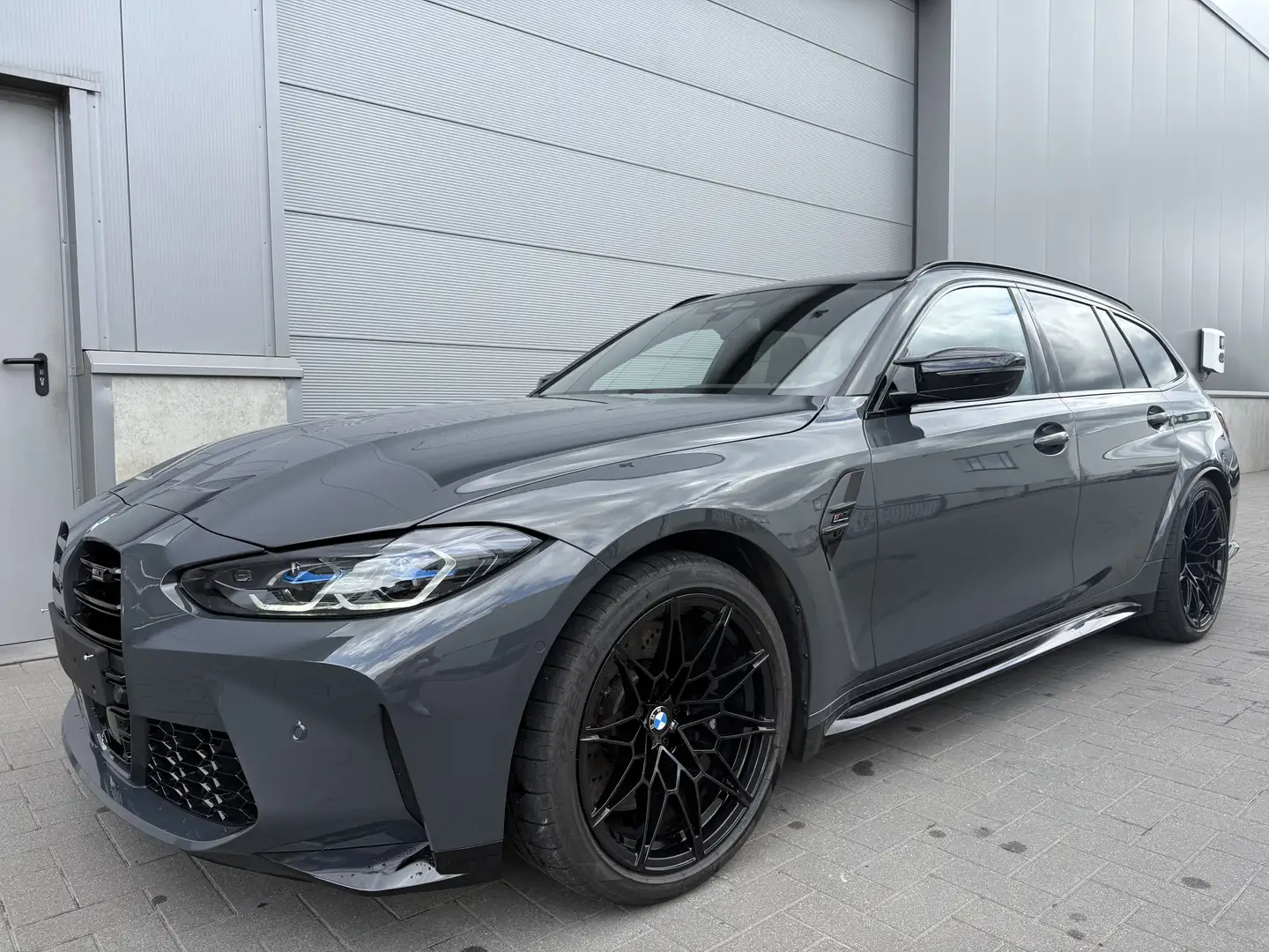 BMW M3 Competition Touring M xDrive Grijs - 2