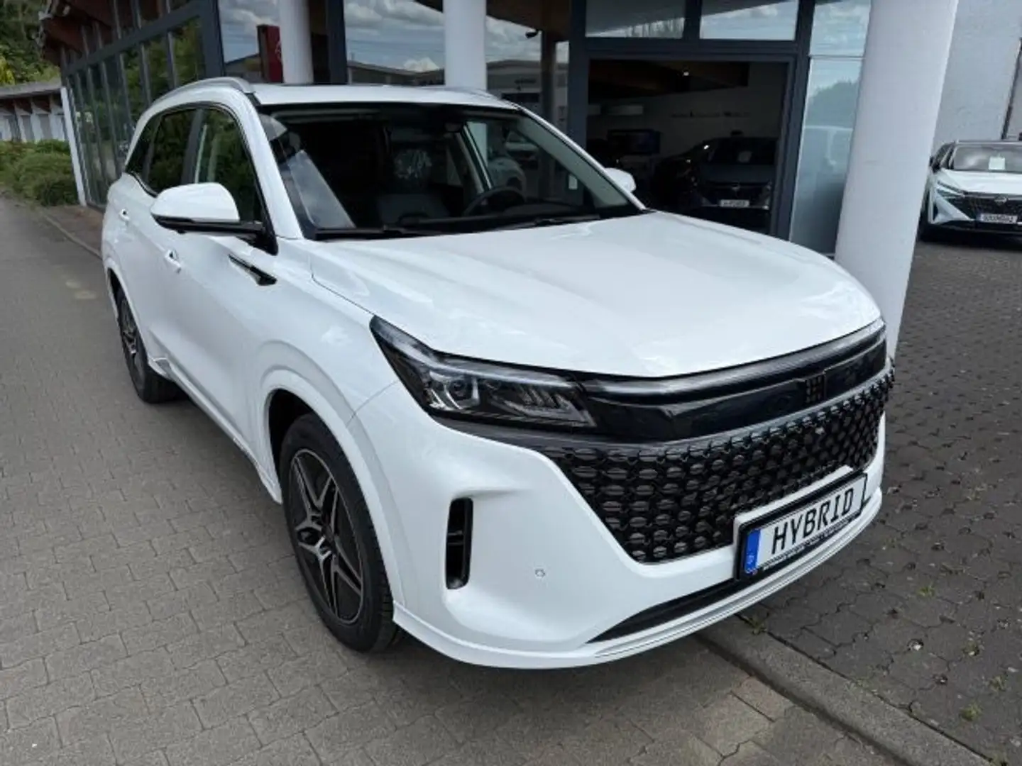 DFSK Fengon E5 PHEV Pano/LED/360°Kamera/Leder/7Sitze Biały - 1