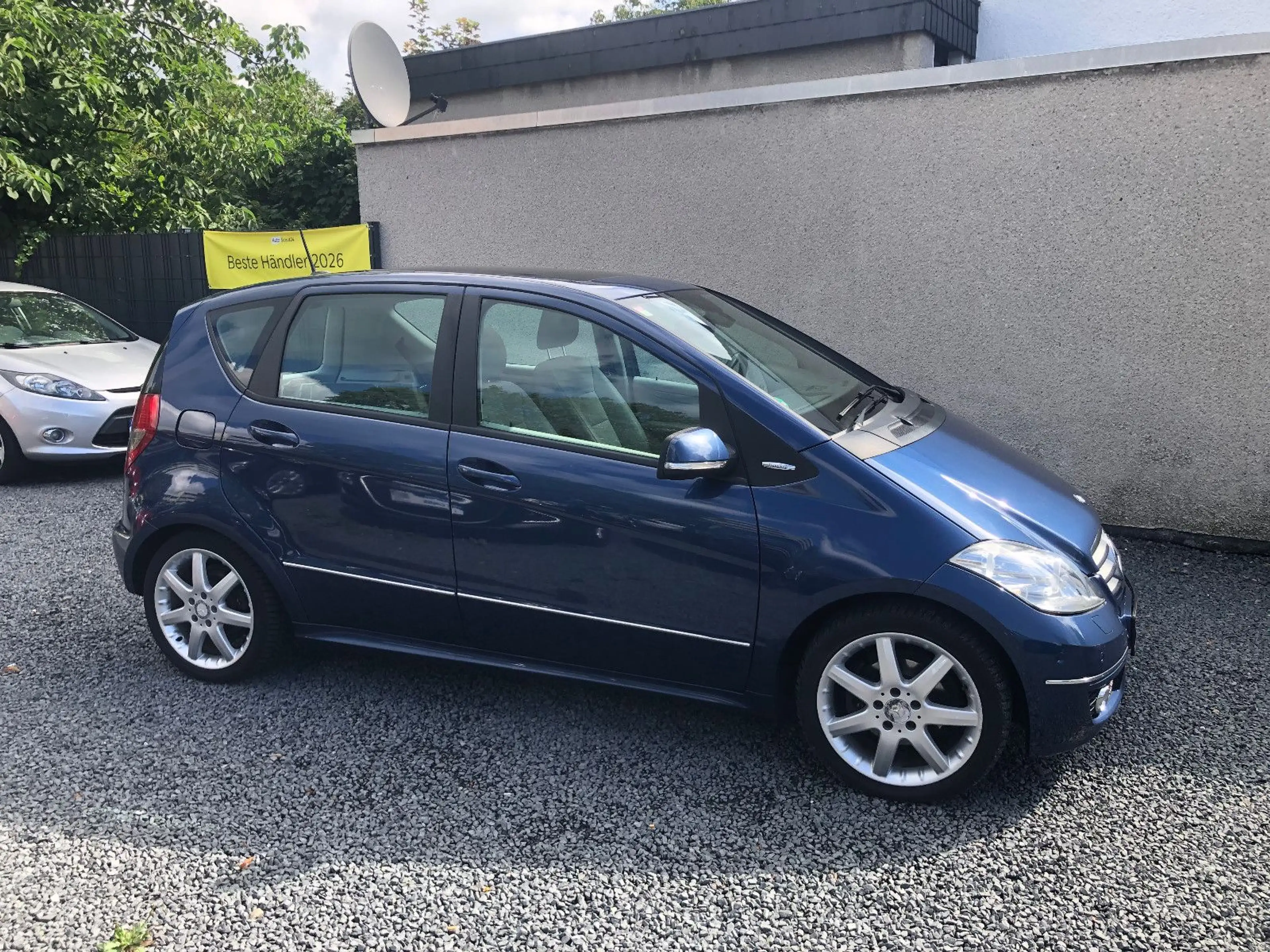 Mercedes-Benz A 200 /Autom./Navi/Sitzheizung/Leder — photo 4