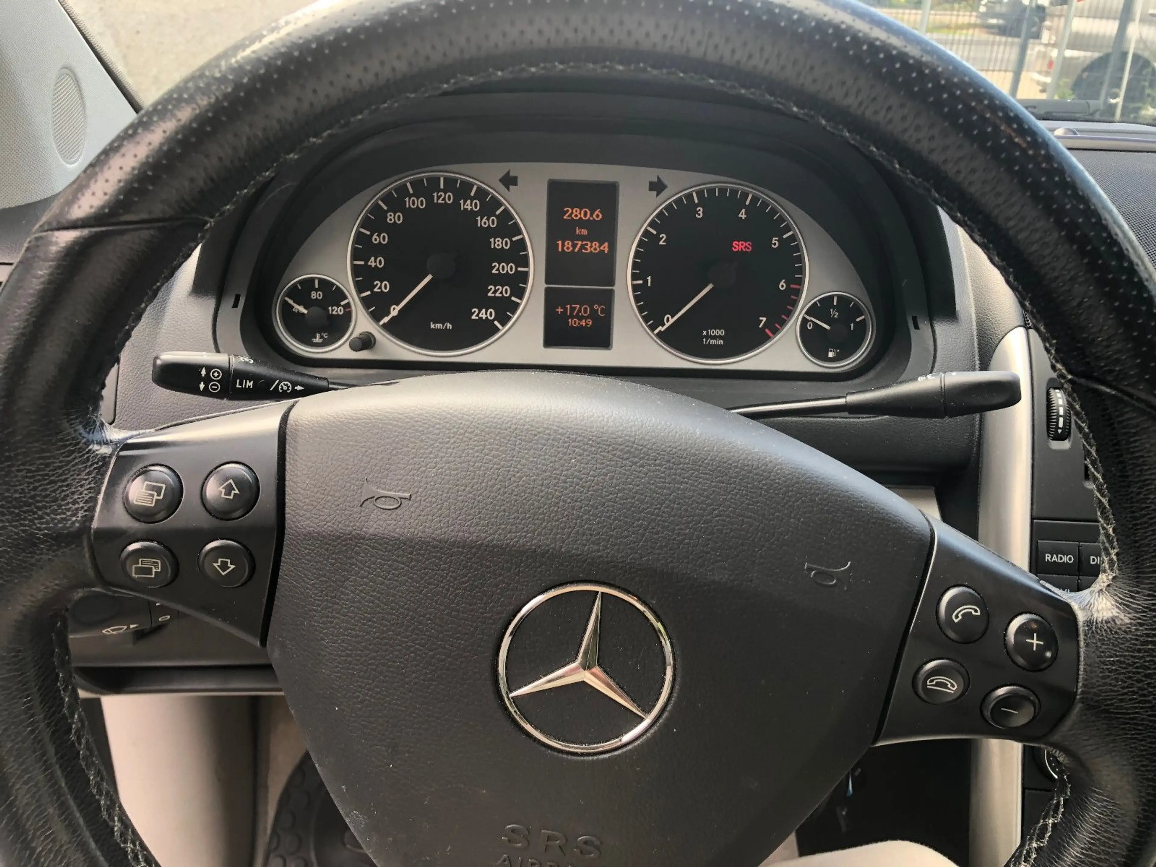 Mercedes-Benz A 200 /Autom./Navi/Sitzheizung/Leder — photo 9