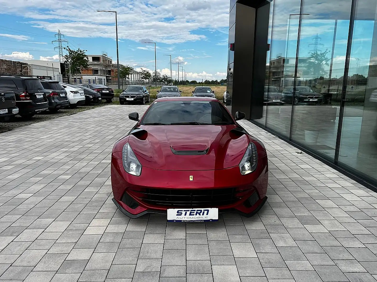 Ferrari F12 Berlinetta *NOVITEC* Rot - 2