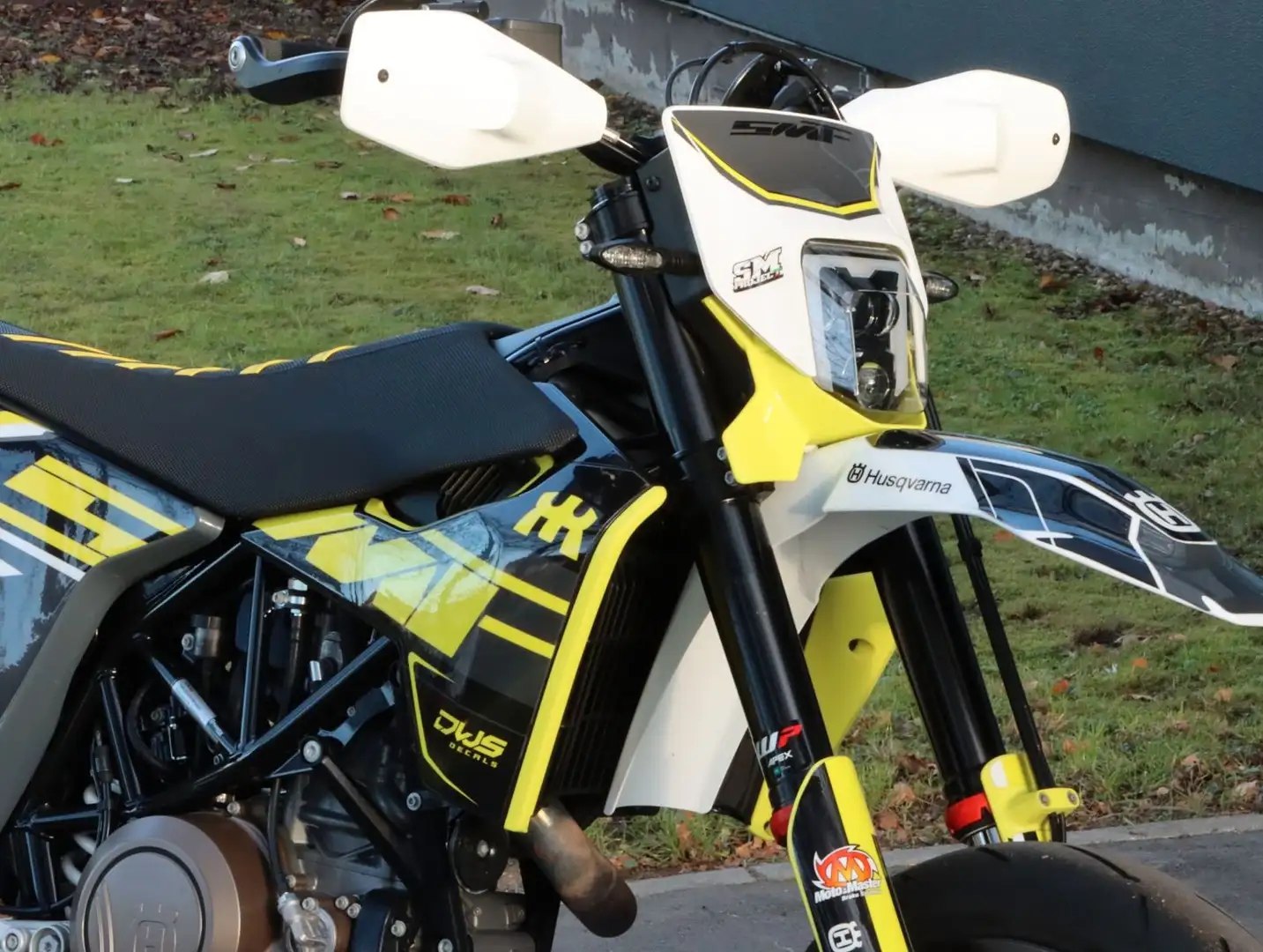 Husqvarna 701 Supermoto Leo Vince| Top Zustand Fekete - 2
