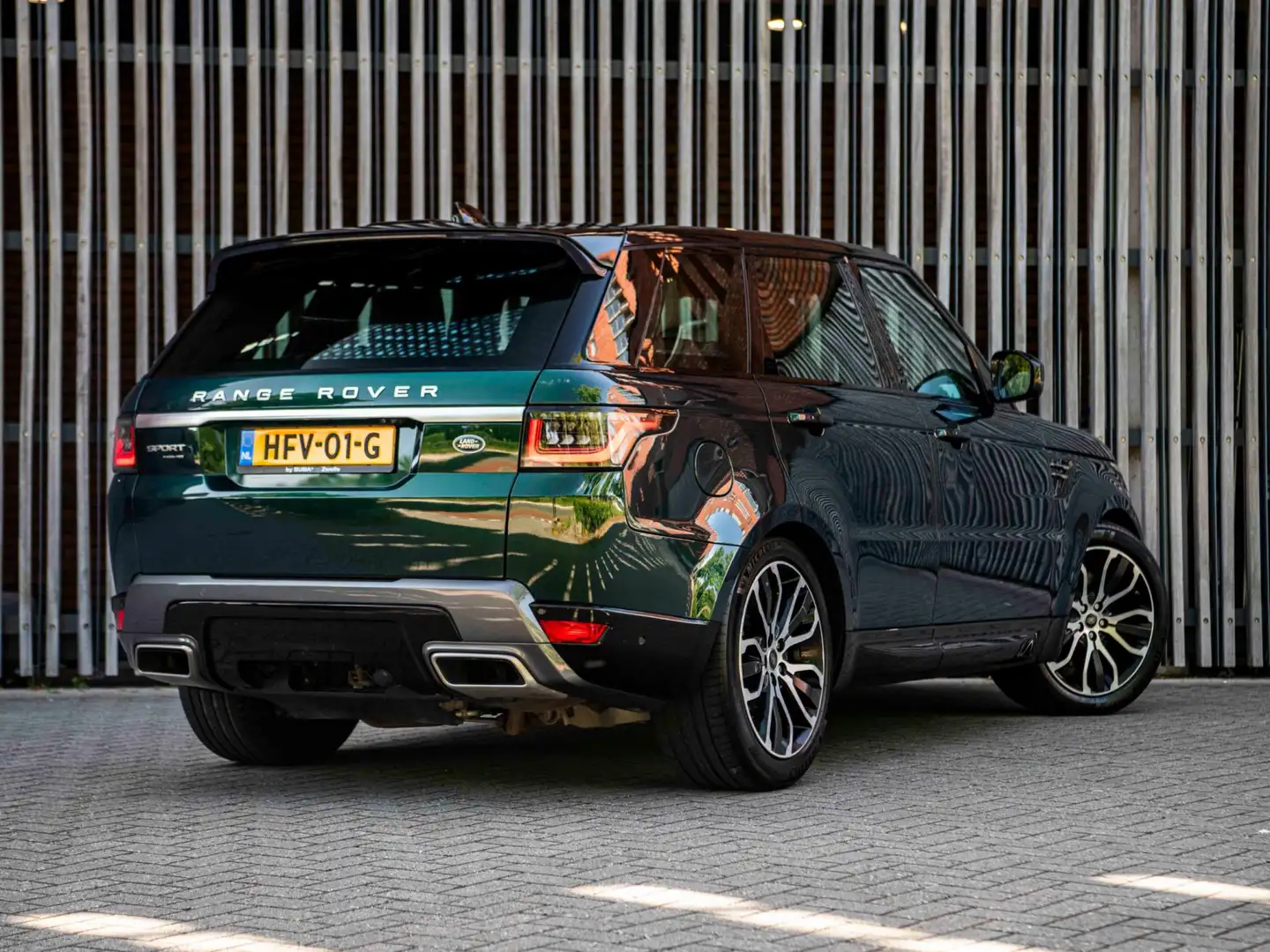 Land Rover Range Rover Sport P400e HSE Dynamic |Panorama|HUD|ACC|SVO PremiumPal Groen - 2