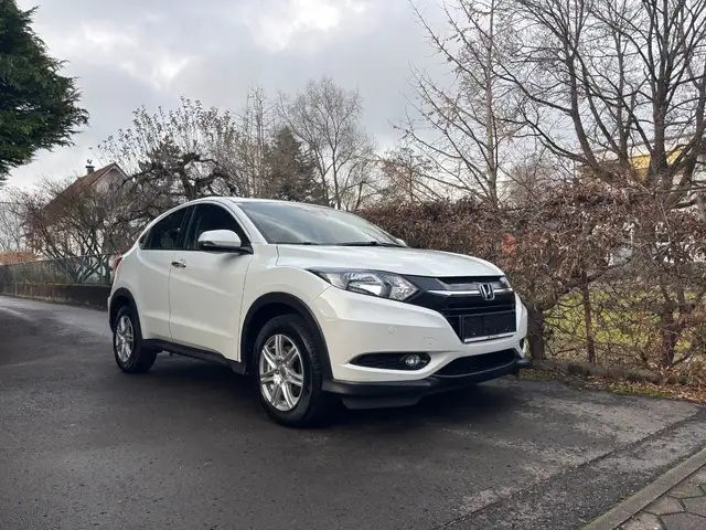 Honda HR-V 1.6 i-DTEC Elegance / Service NEU / Pickerl NEU