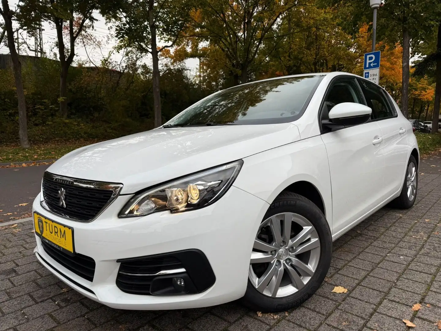 Peugeot 308 Active Pack Automatik|Navi|Parksensor|Tempom Weiß - 1