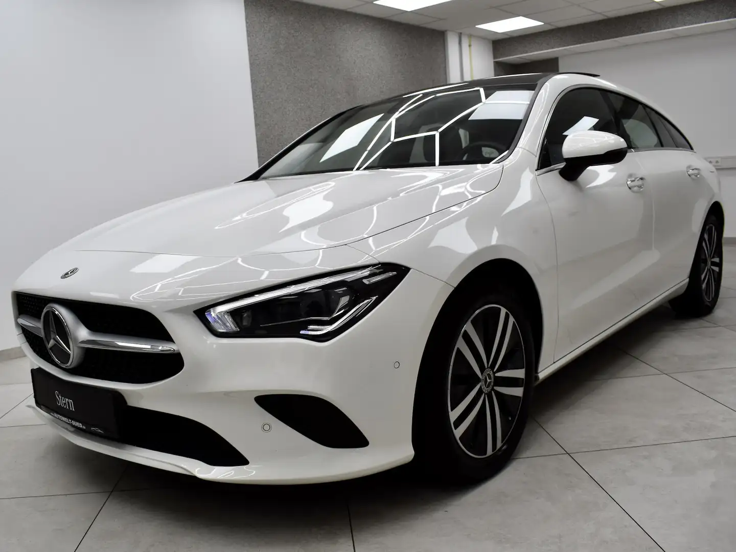 Mercedes-Benz CLA 200 4M Pano Beam RCam Ambient Hifi Weiß - 2