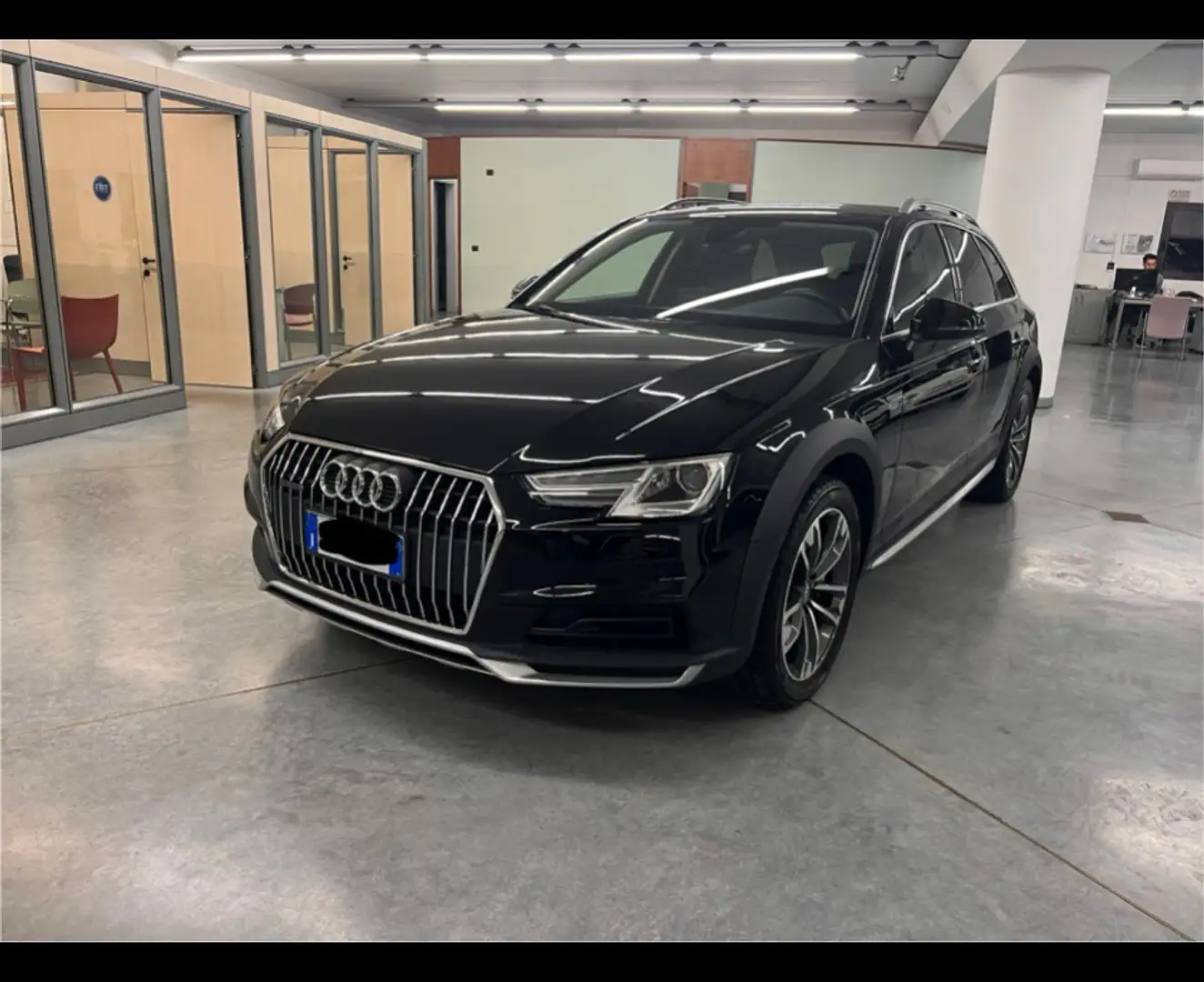 Audi A4 allroad 2.0 tdi Business Plus 190c s-tronic - 1