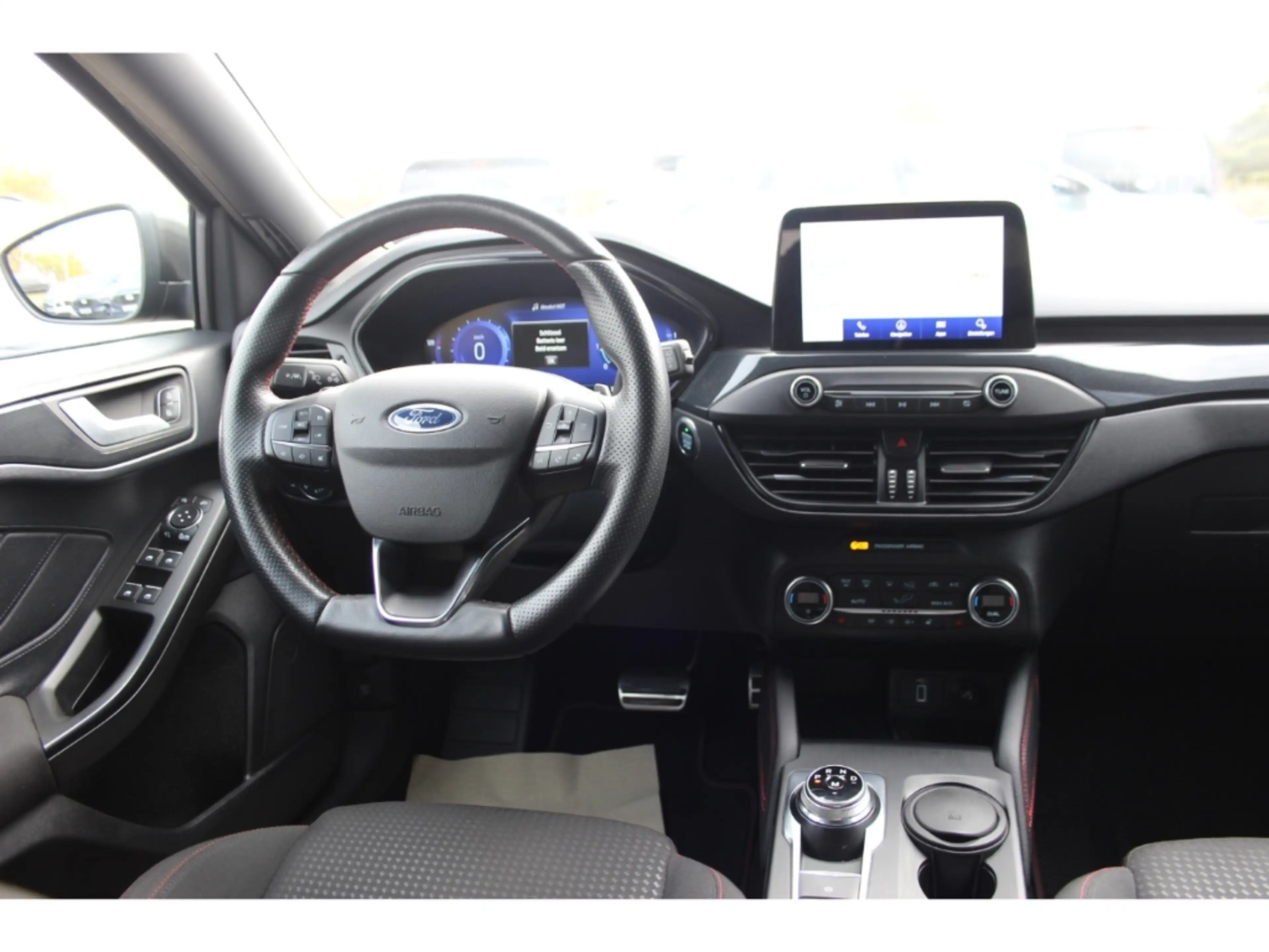 Ford Focus 2.0 Turnier ST-Line X LED AHZV — photo 14