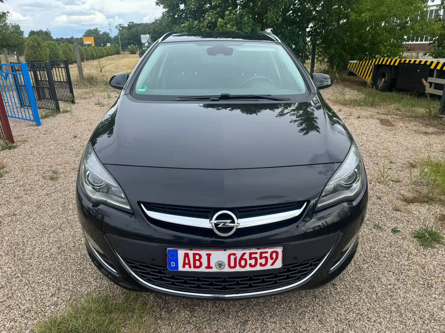 Opel Astra 1.6 CDTI DPF FLEX Sports TourerStart/Stop Exklusiv Schwarz - 2