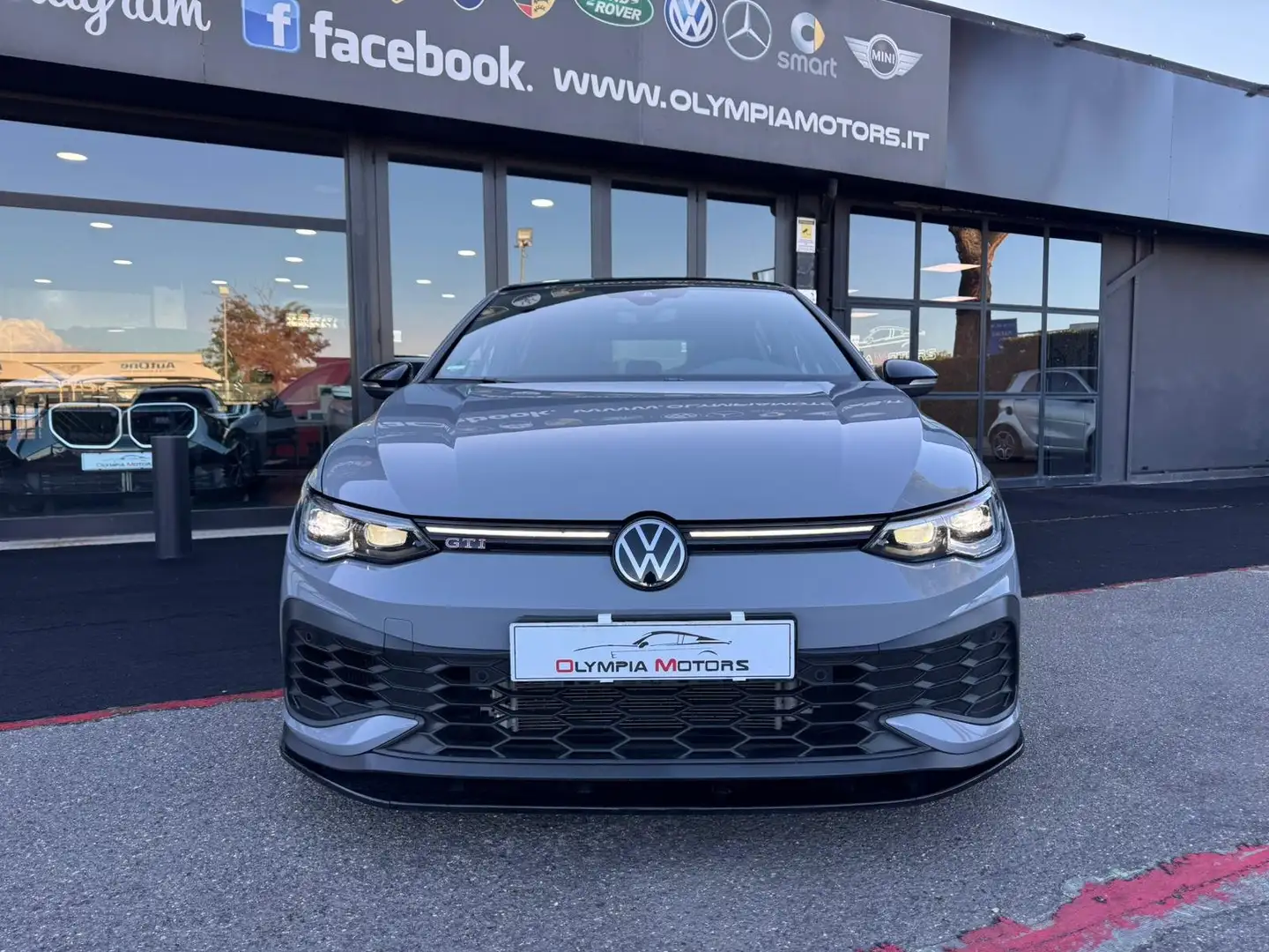 Volkswagen Golf GTI CLUBSPORT DSG AKRAPOVIC TETTO MATRIX H&K 19 Grigio - 2