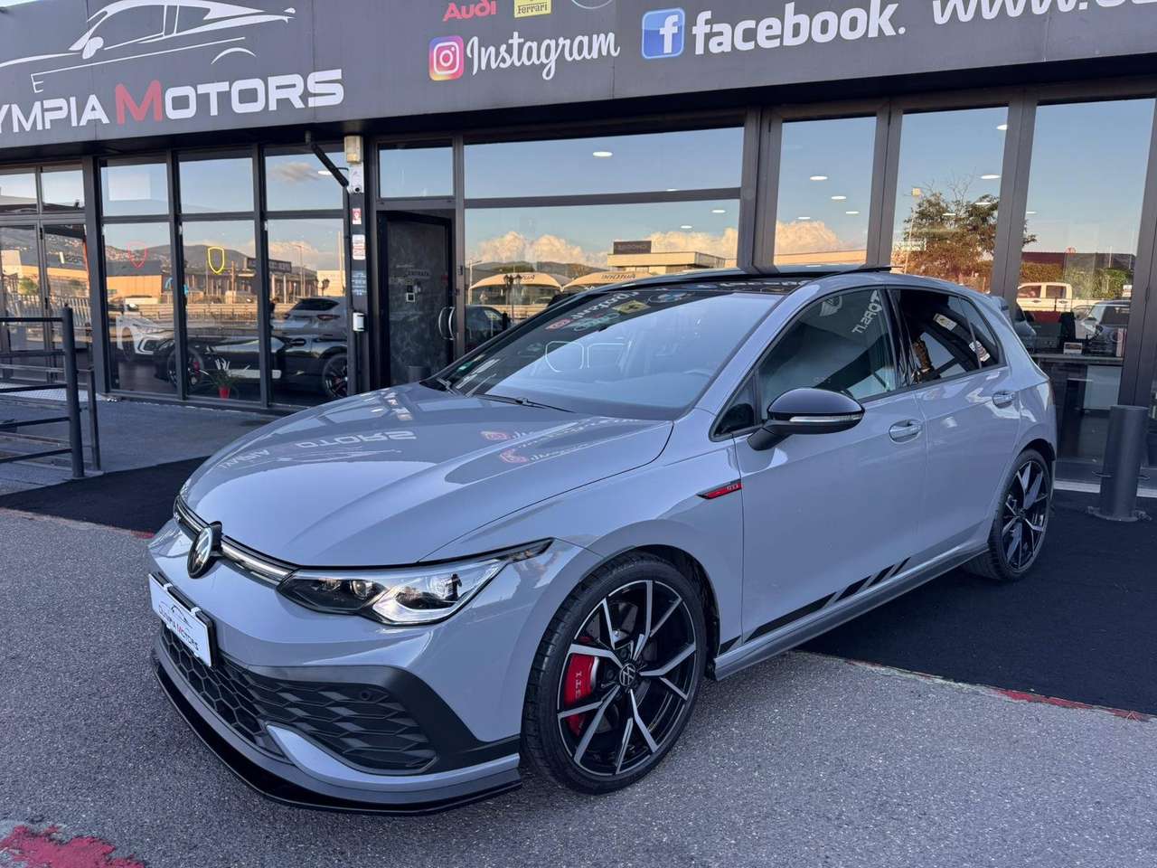 Volkswagen Golf GTI CLUBSPORT DSG AKRAPOVIC TETTO MATRIX H&K 19
