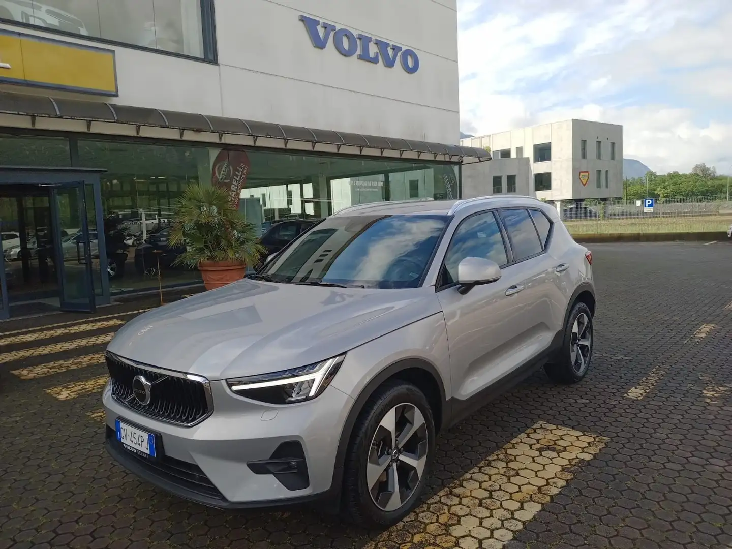 Volvo XC40 XC40 1.5 t2 Core auto Zilver - 1