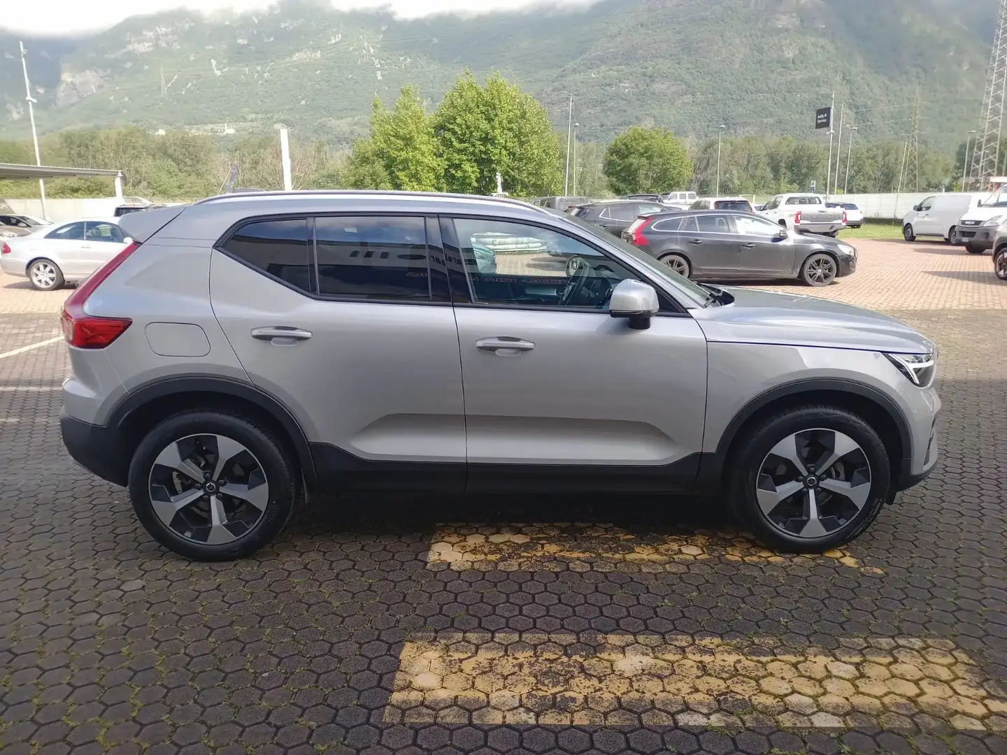 Volvo XC40 XC40 1.5 t2 Core auto Zilver - 2