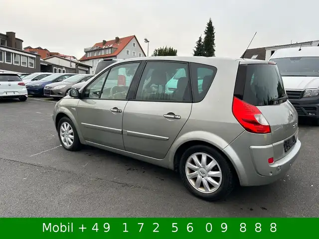 Renault Scenic view 8