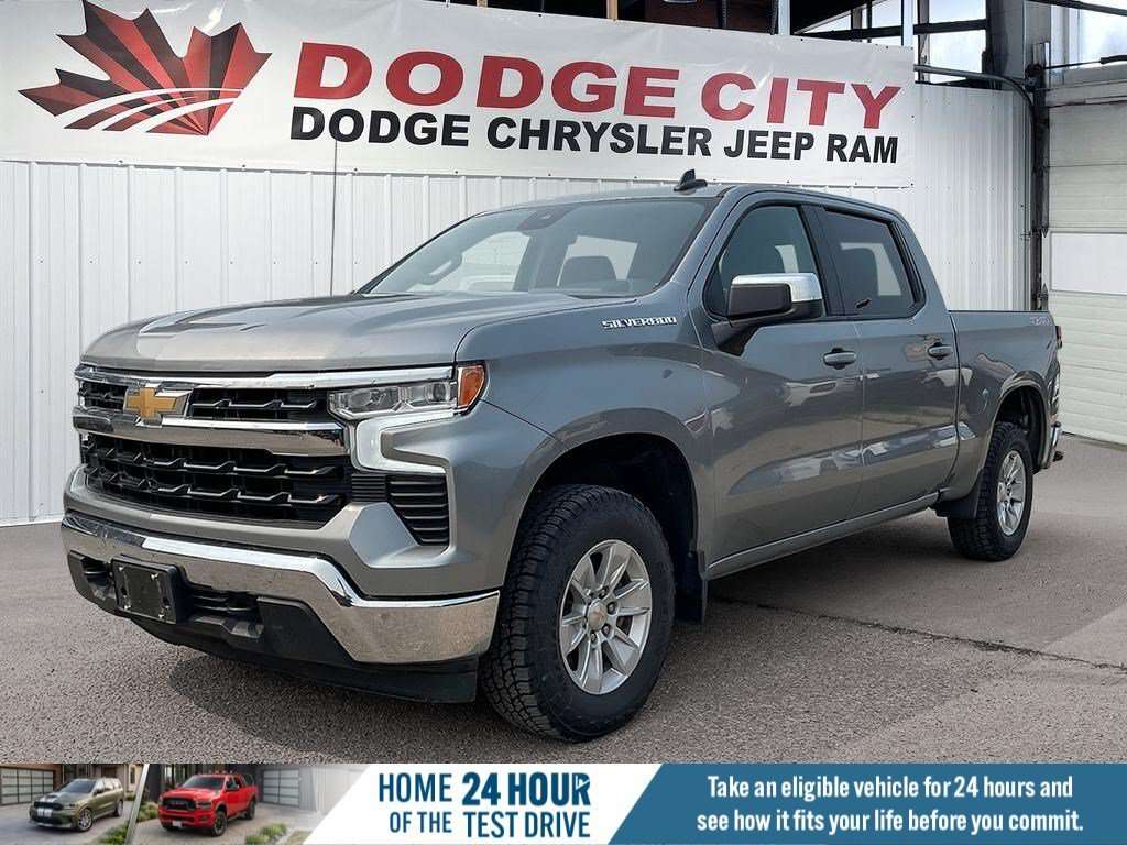 2025 Chevrolet Silverado 1500 LT | Heated Seats | Trailering Pkg with Hitch Guid