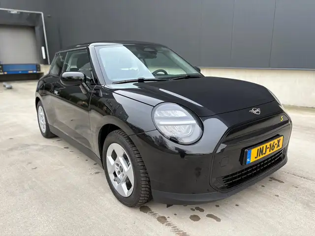 MINI Cooper SE Mini Essential 54.2 kWh
