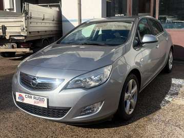 Astra IV 2010 5p 1.4 Elective 100cv