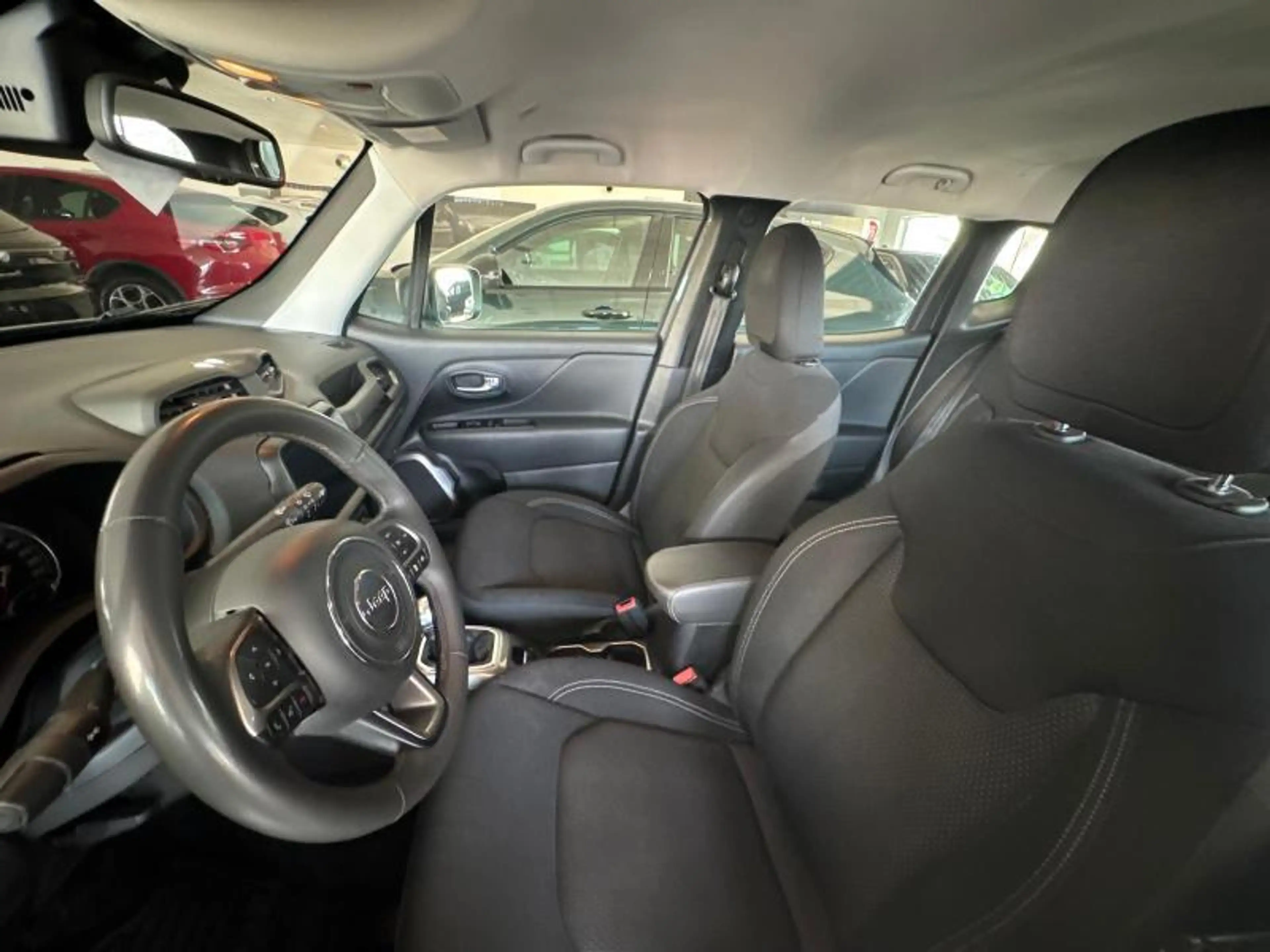 Jeep Renegade 1.0 T3 Longitude 5d 88kW — photo 8