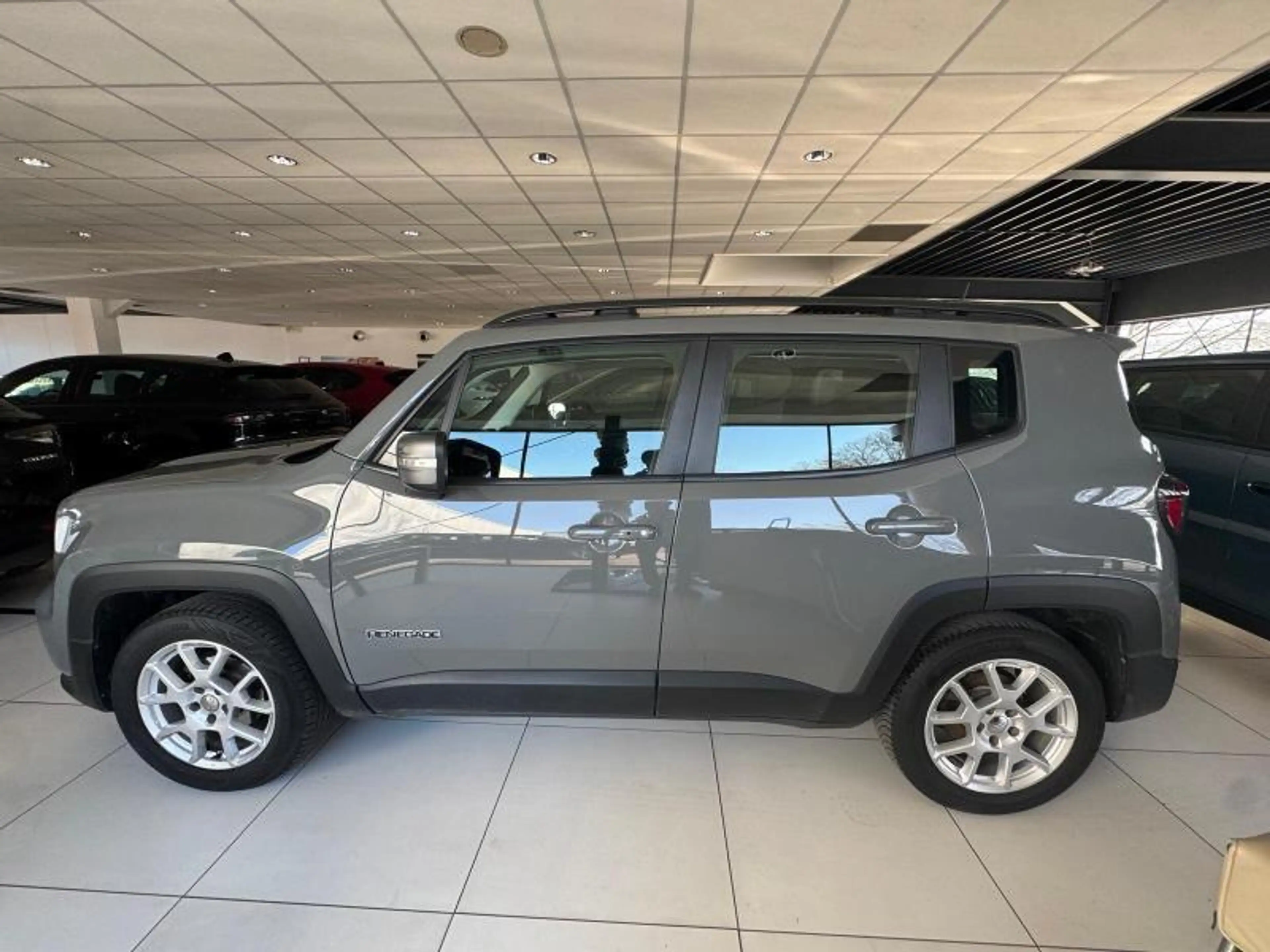 Jeep Renegade 1.0 T3 Longitude 5d 88kW — photo 15