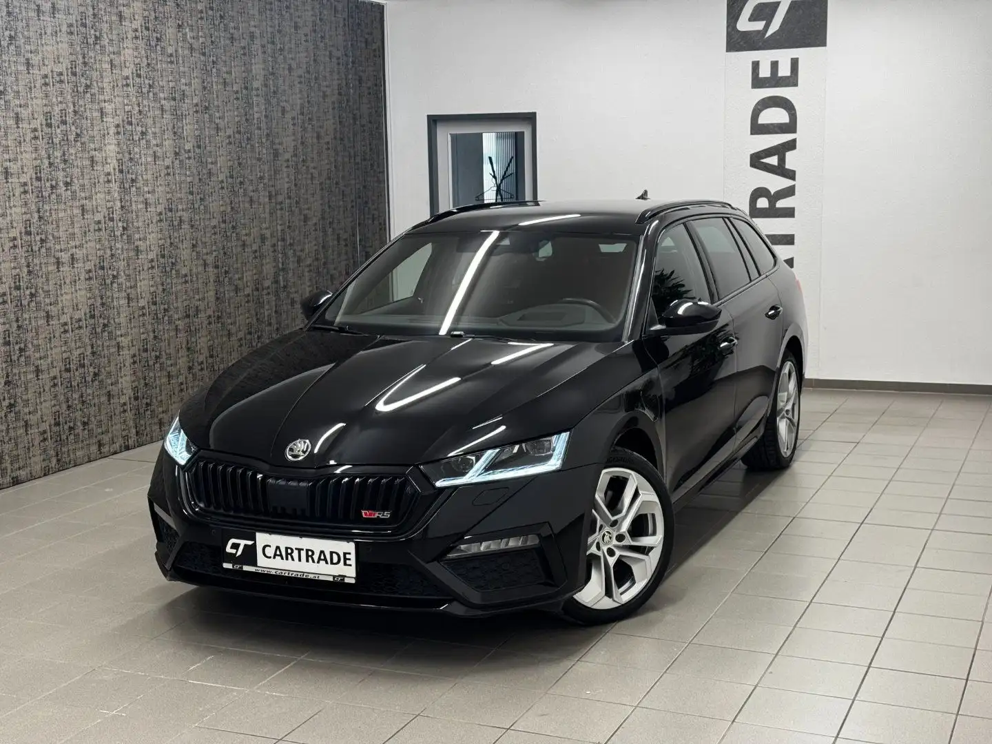 Skoda Octavia Combi RS iV 245 DSG/LED/VIRTUAL/NAVI/HEAD UP D./S Schwarz - 2