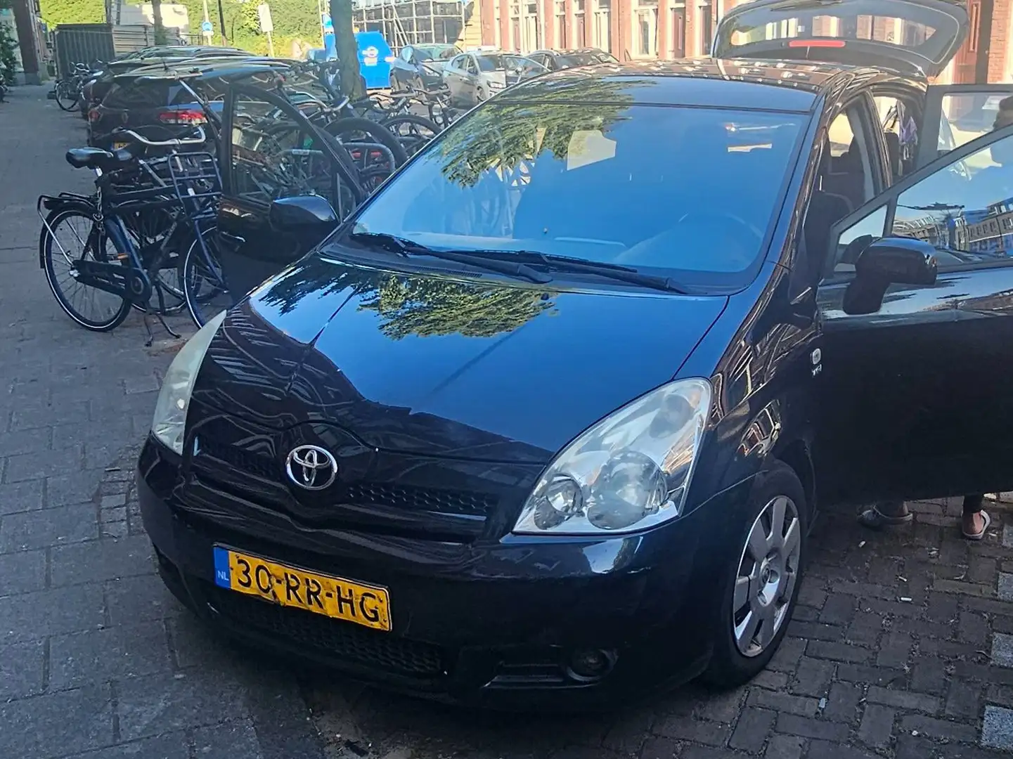 Toyota Corolla Verso Corolla Verso 1.8 VVT-i Sol 7p. Zwart - 1