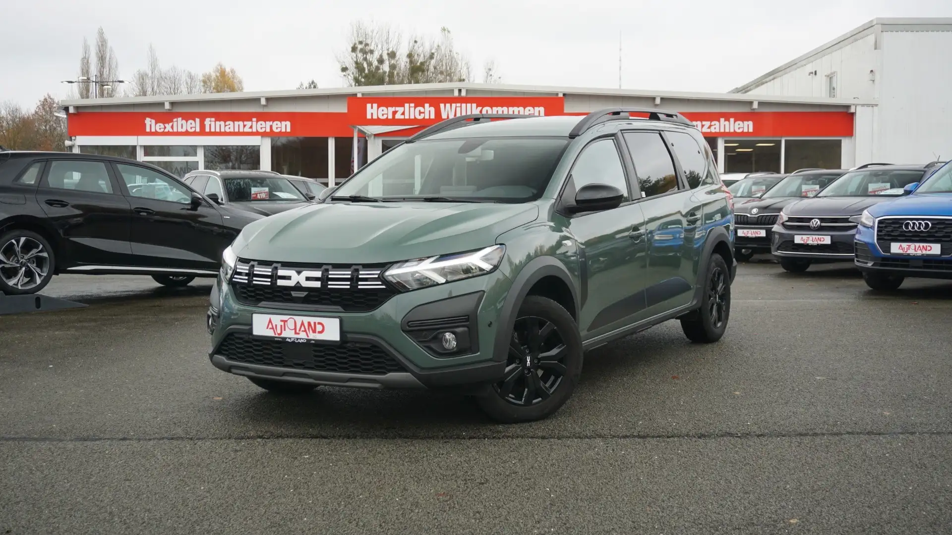 Dacia Jogger 1.0 TCE Extreme Navi Kamera 7-Sitzer AHK Grün - 2