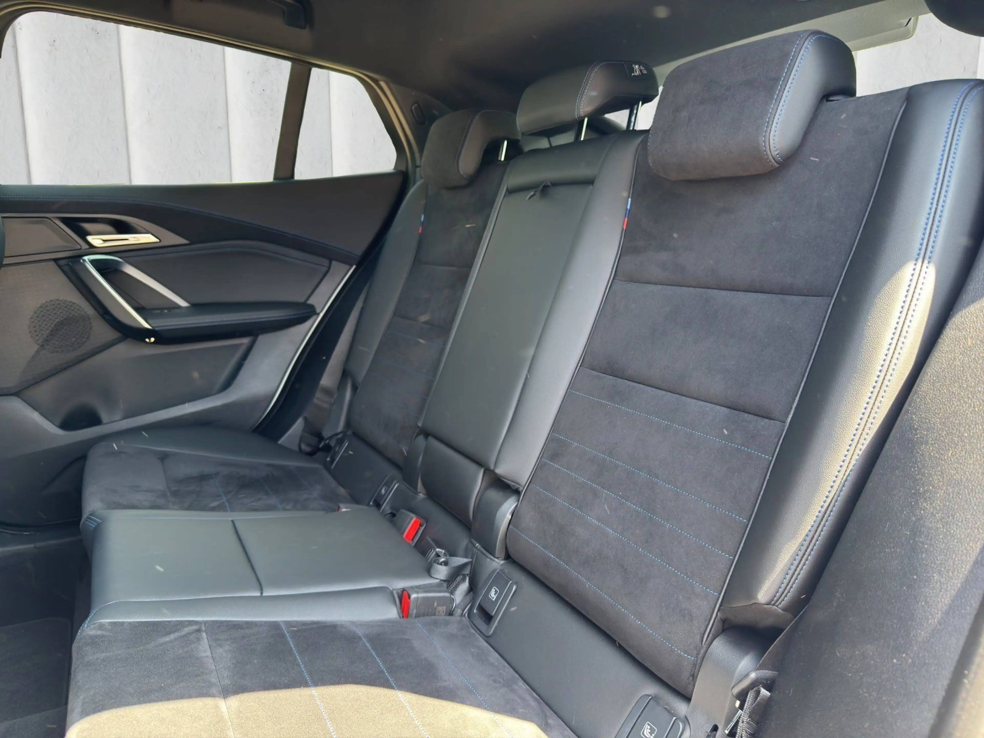 BMW X2 sDrive 18d M-Sportpaket Digitaltacho Kamera — photo 13